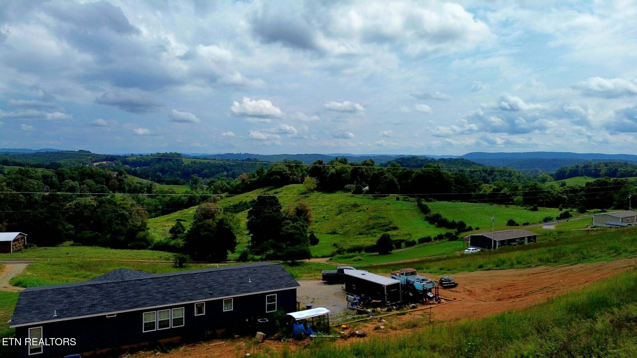 1895 Fords Chapel Road New Tazewell TN 37825