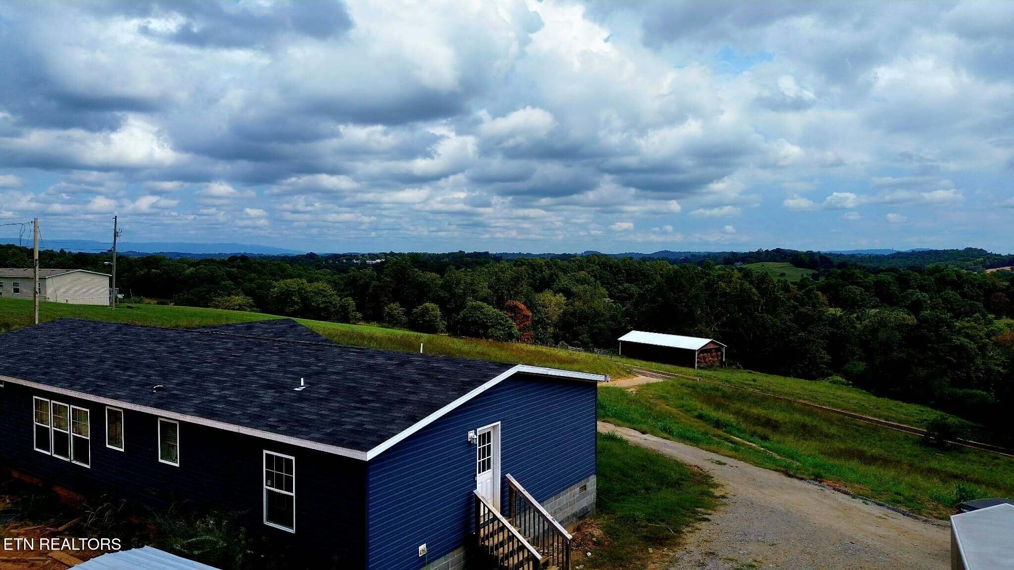 1895 Fords Chapel Road New Tazewell TN 37825