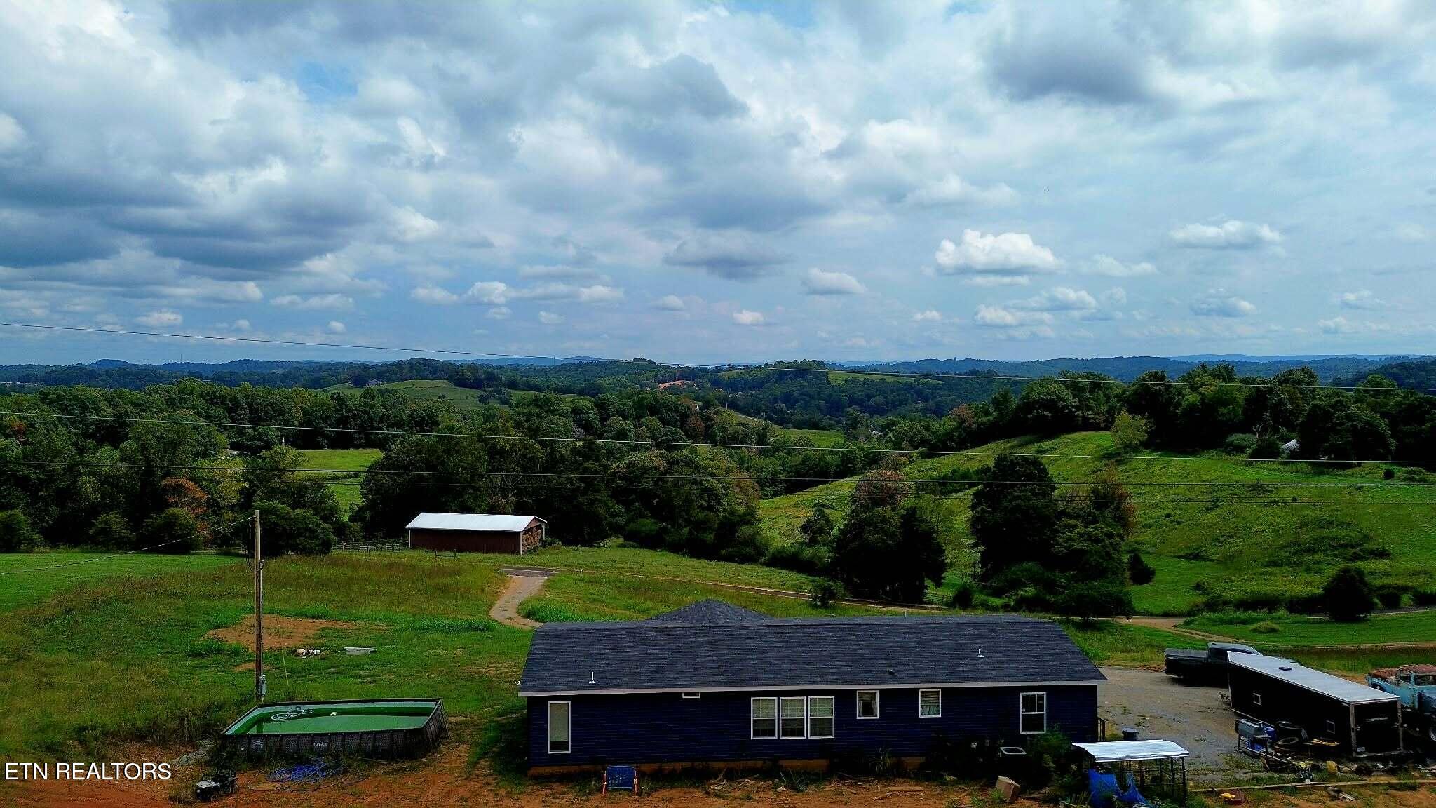 1895 Fords Chapel Road New Tazewell TN 37825