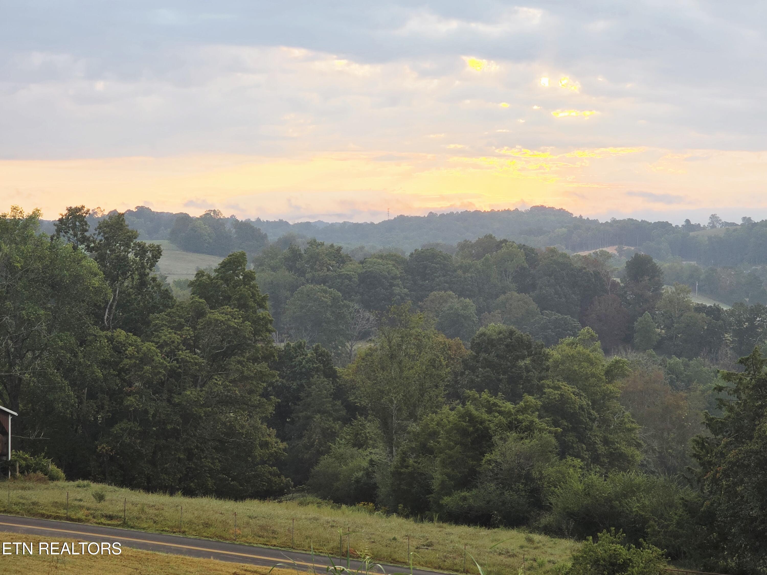 1895 Fords Chapel Road New Tazewell TN 37825
