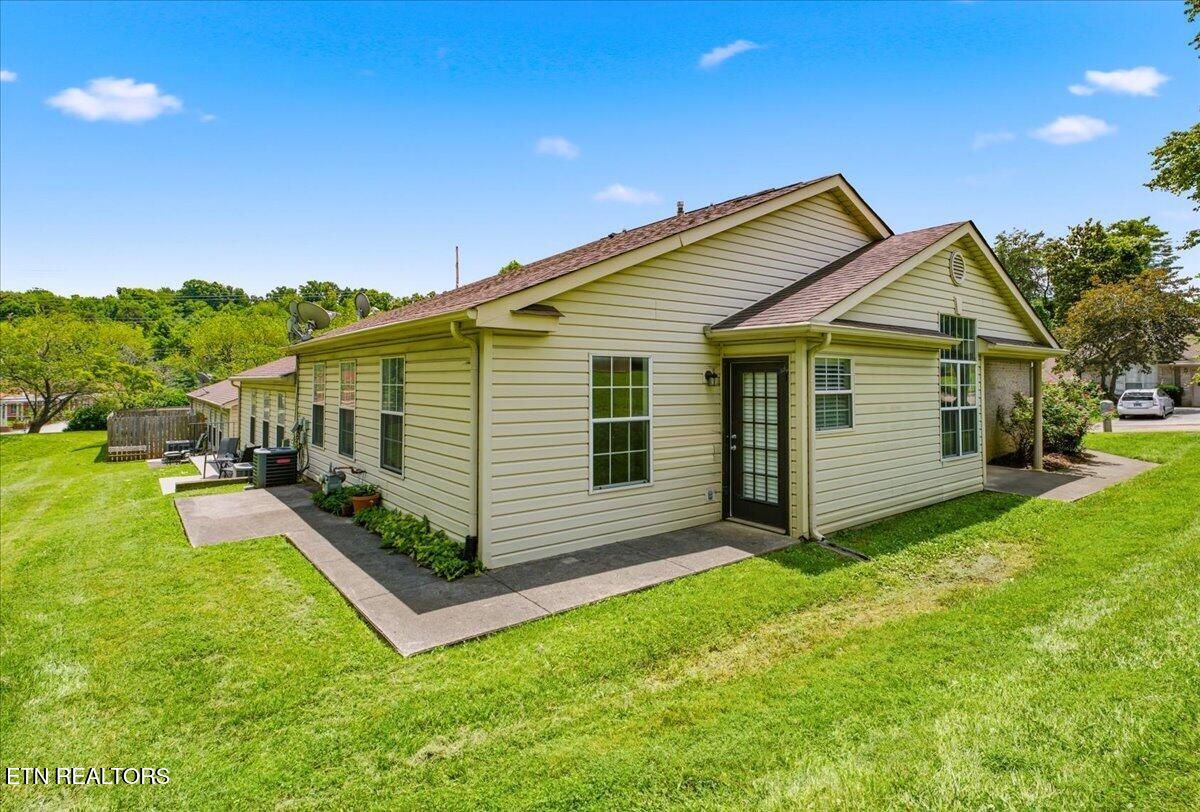 1508 Spelling Way Knoxville TN 37909