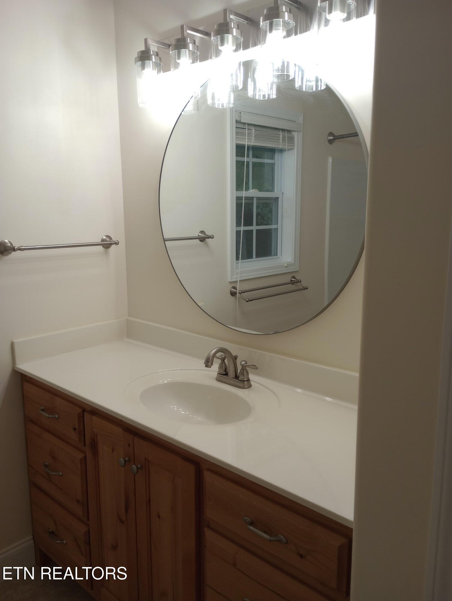 62 Cardinal Loop Crossville TN 38555