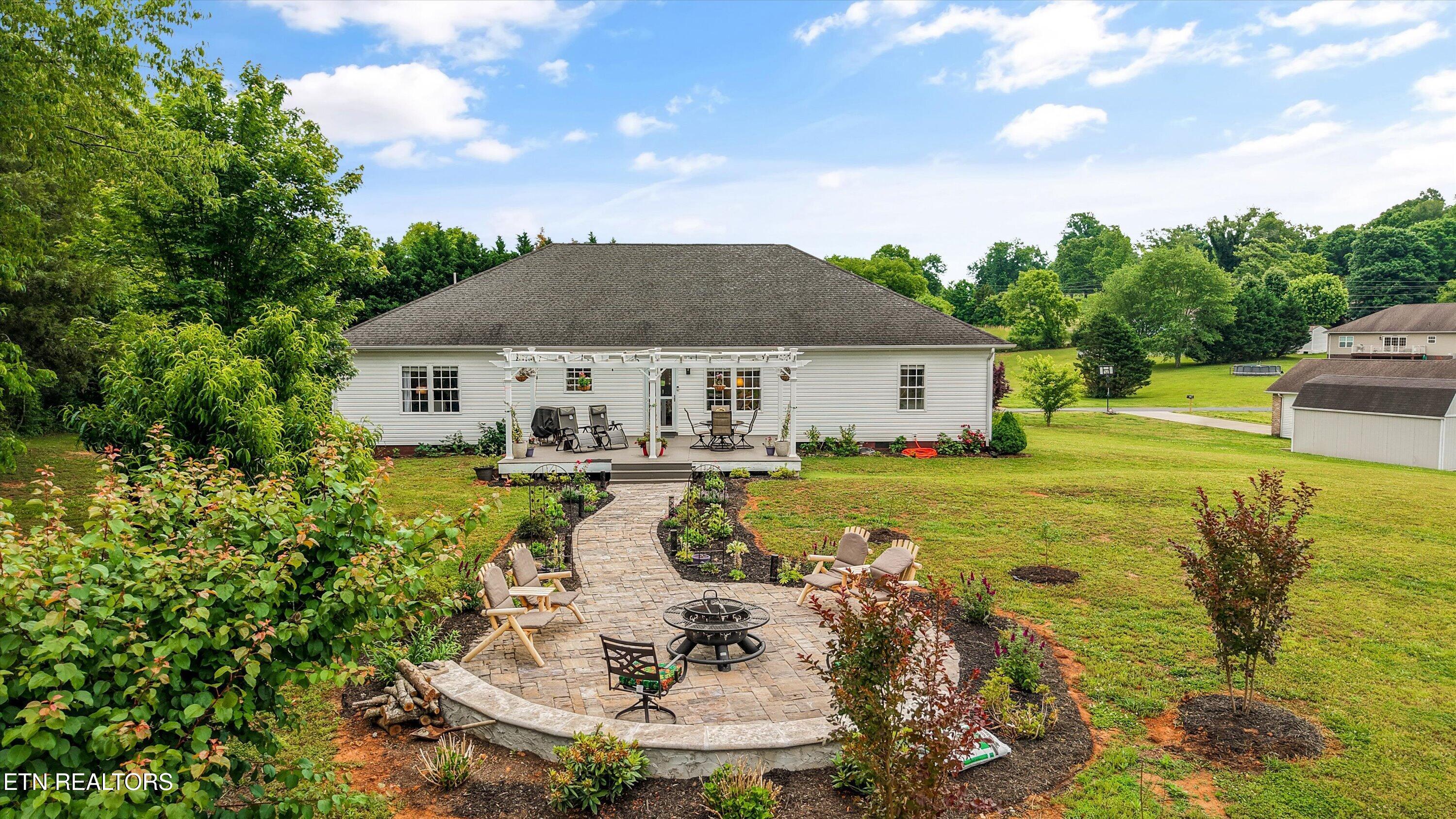 217 Paradise Lane Maryville TN 37801
