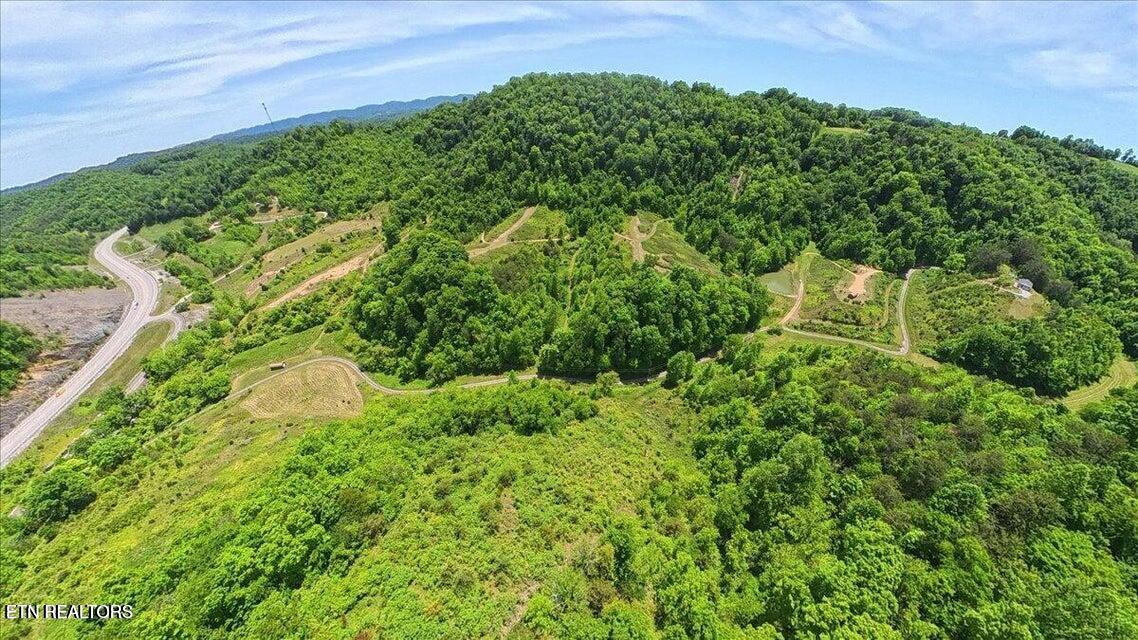 3796 Highway 25e S Tazewell TN 37879
