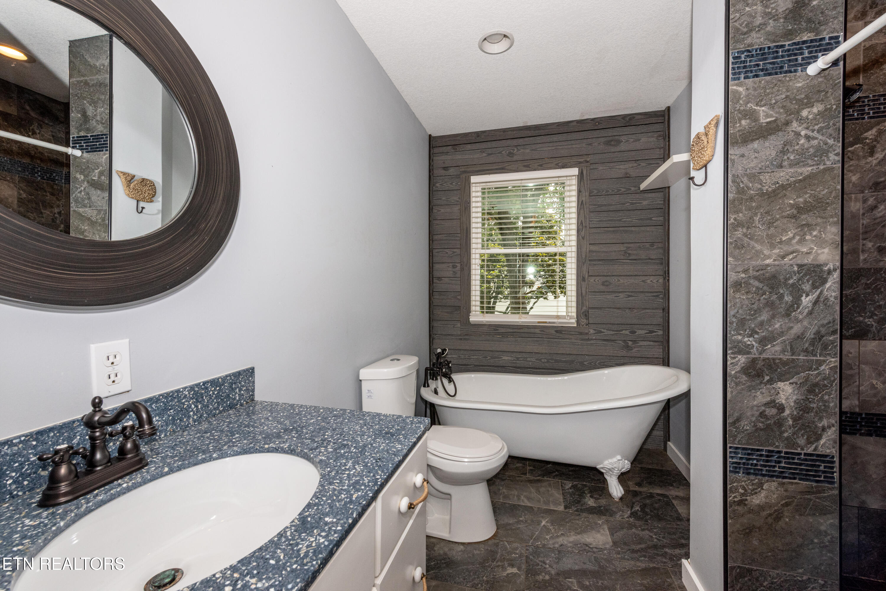 209 Montgomery Lane Maryville TN 37803