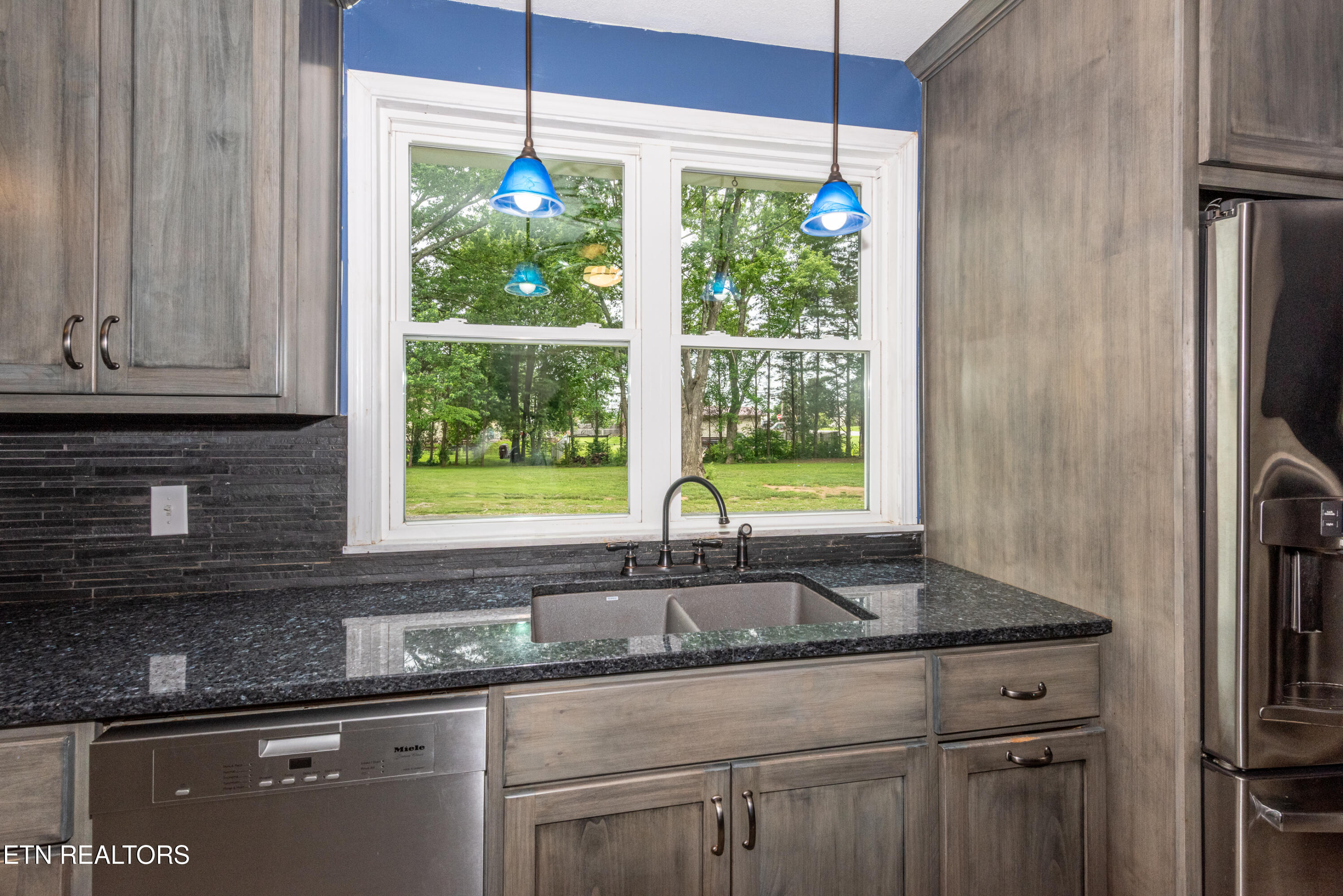 209 Montgomery Lane Maryville TN 37803
