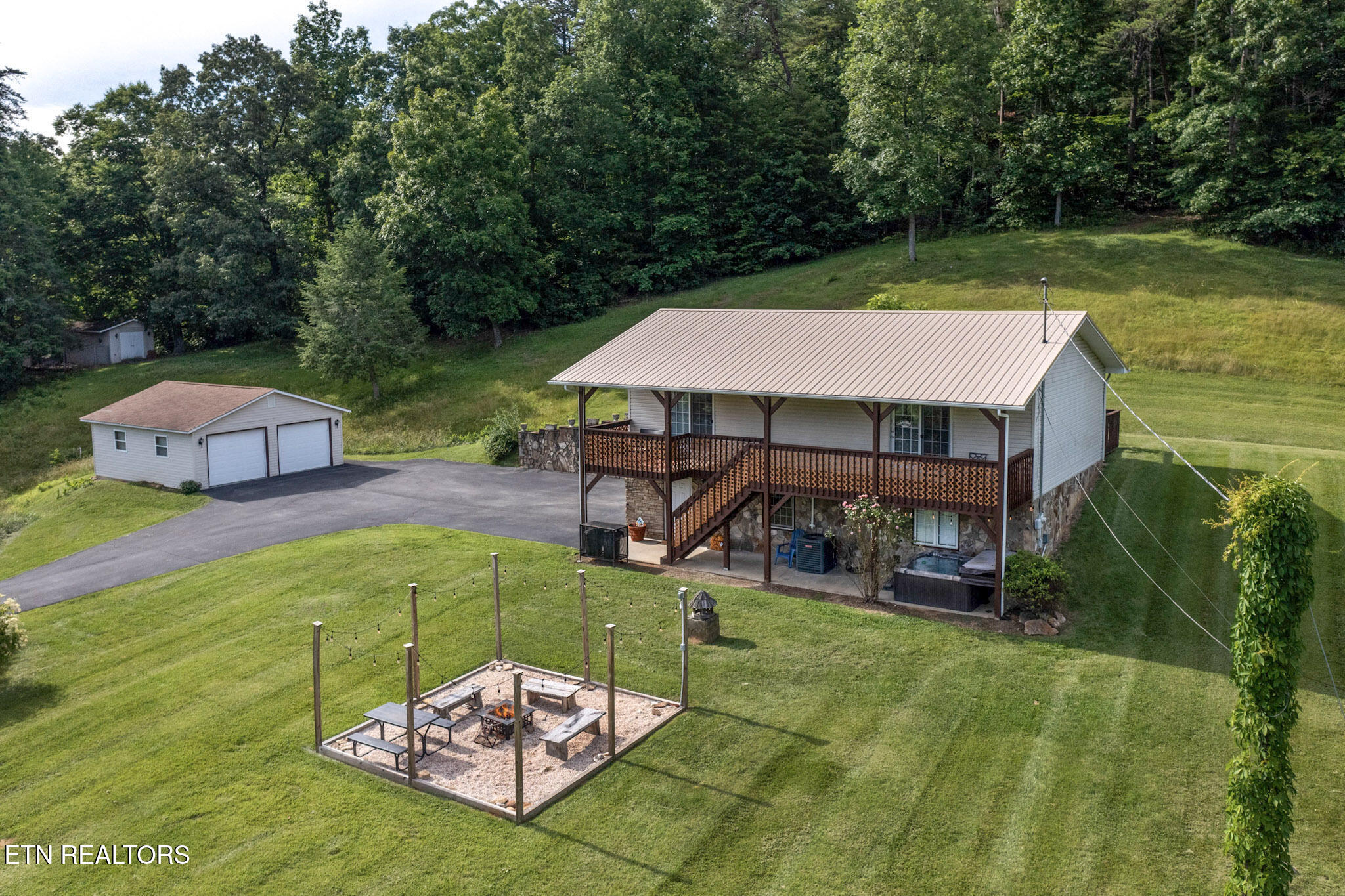 1315 Mccarter Hollow Road Sevierville TN 37862