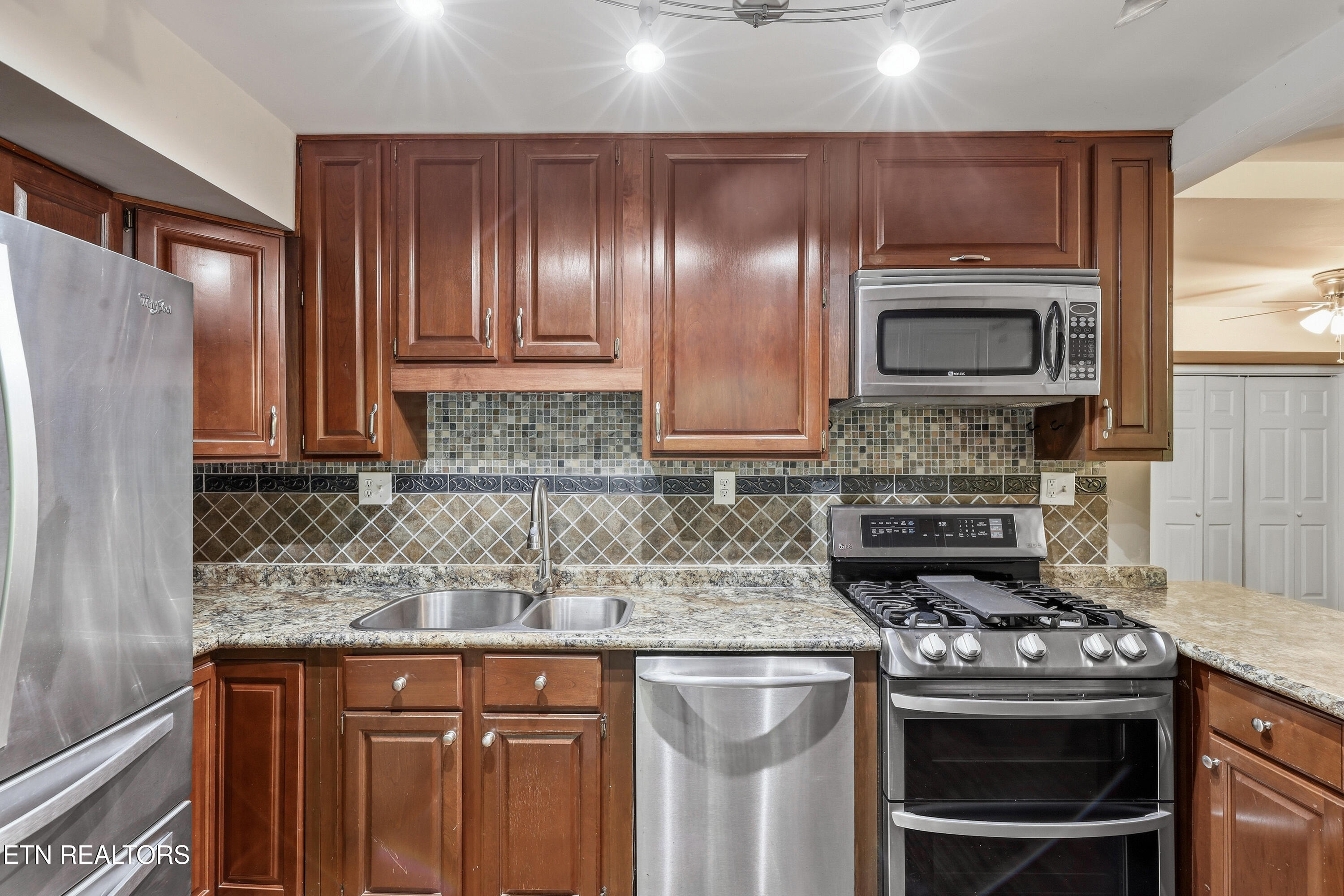 2018 Duck Cove Drive Knoxville TN 37922