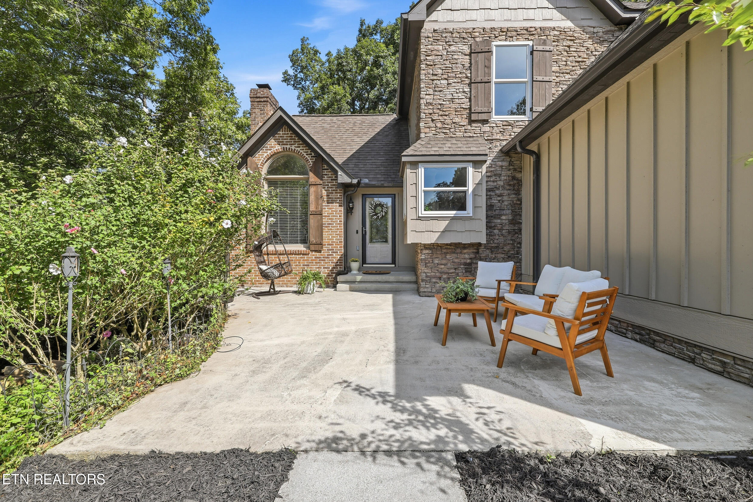 2018 Duck Cove Drive Knoxville TN 37922