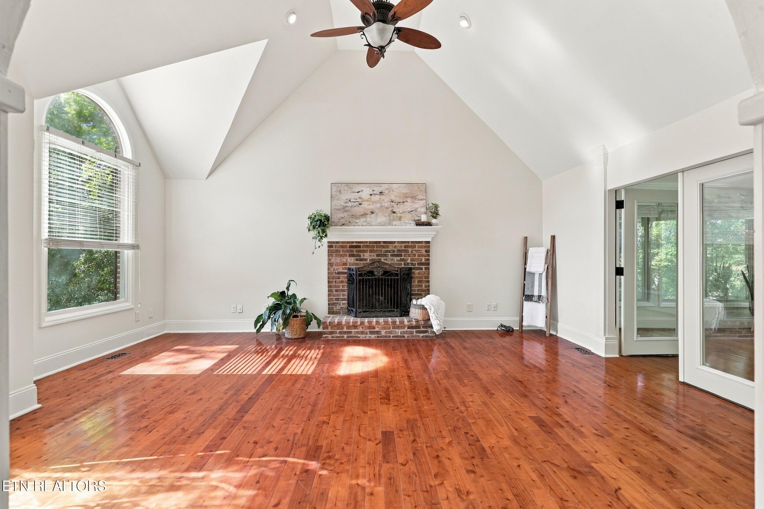 2018 Duck Cove Drive Knoxville TN 37922