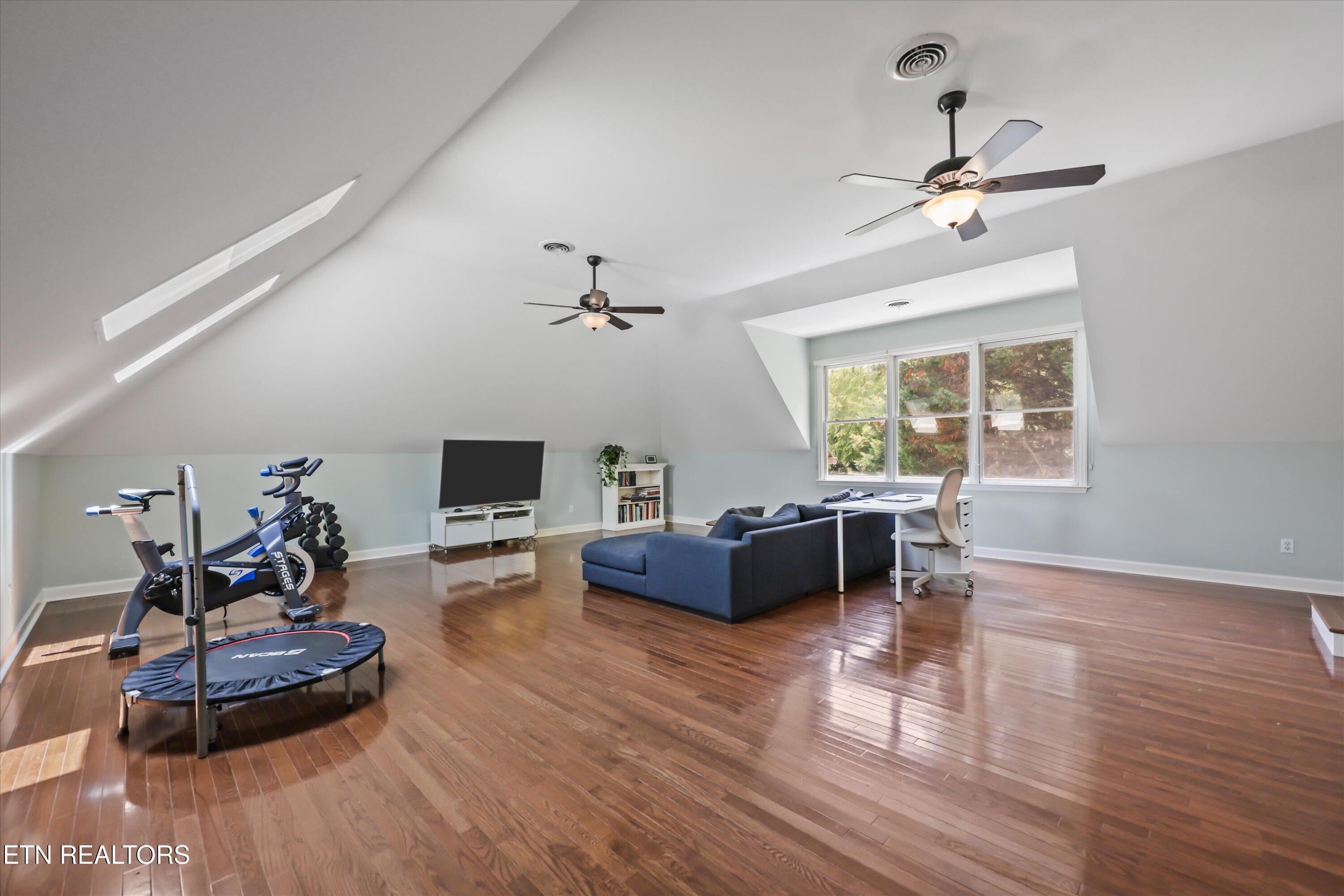 231 Sandringham Court Knoxville TN 37934