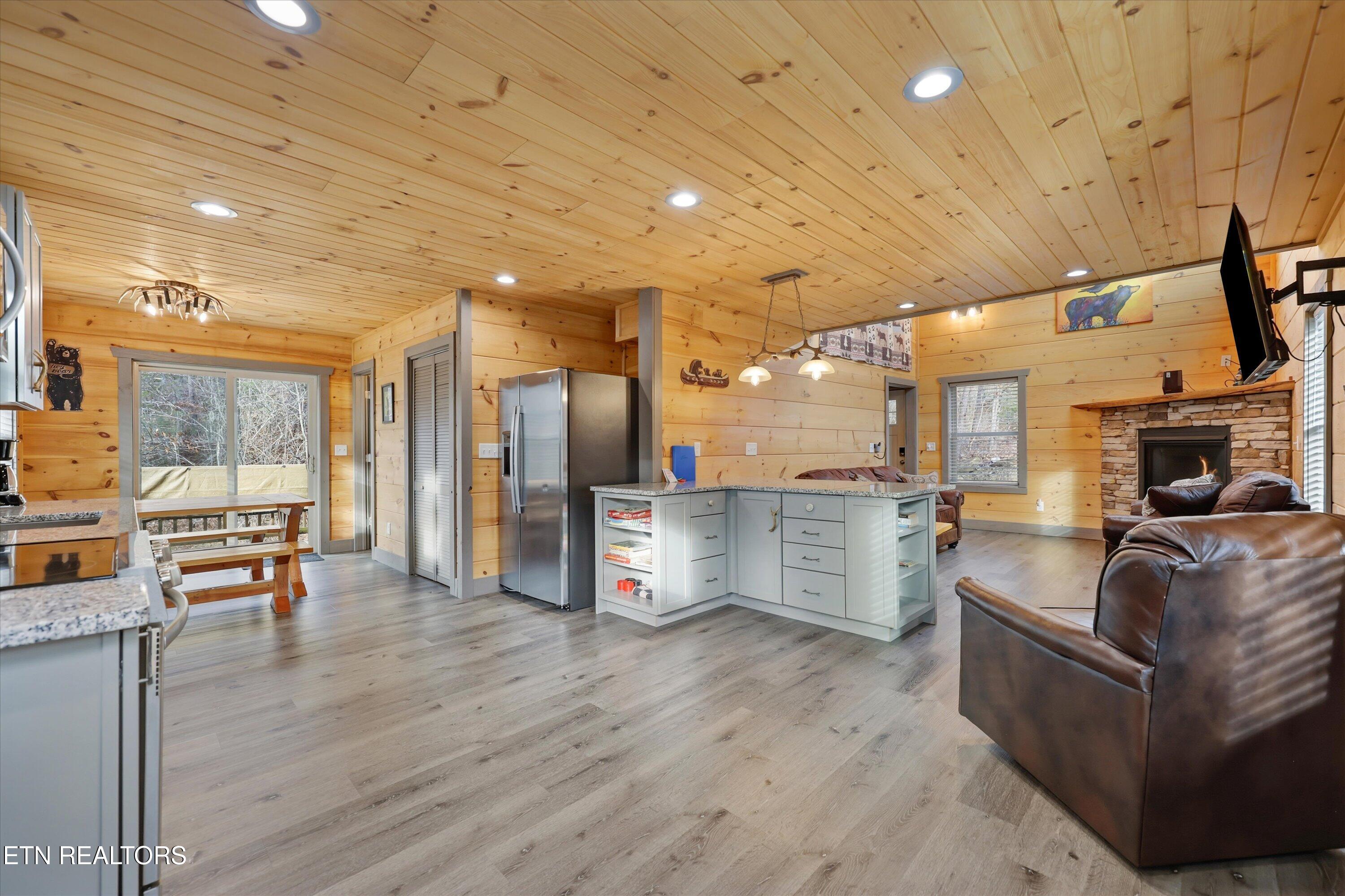 1010 Ravens Ford Way Sevierville TN 37876