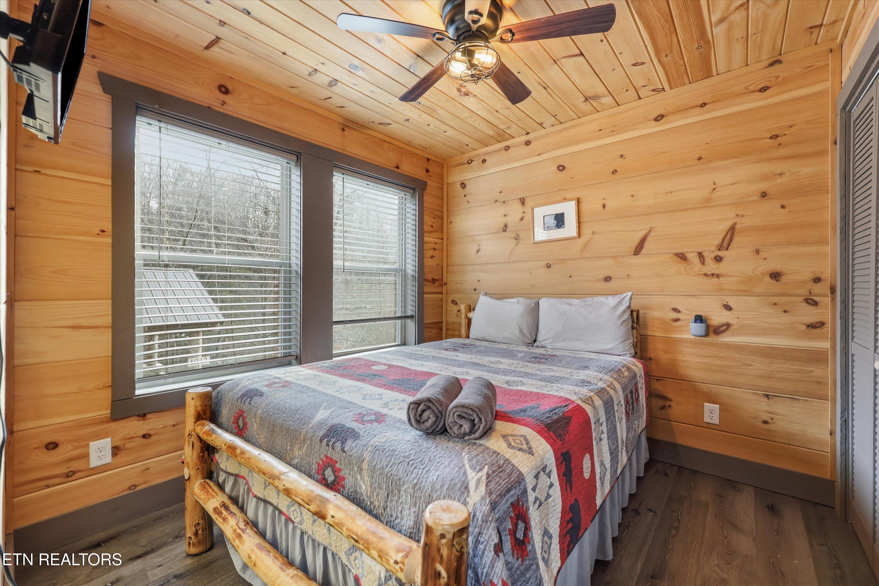1010 Ravens Ford Way Sevierville TN 37876