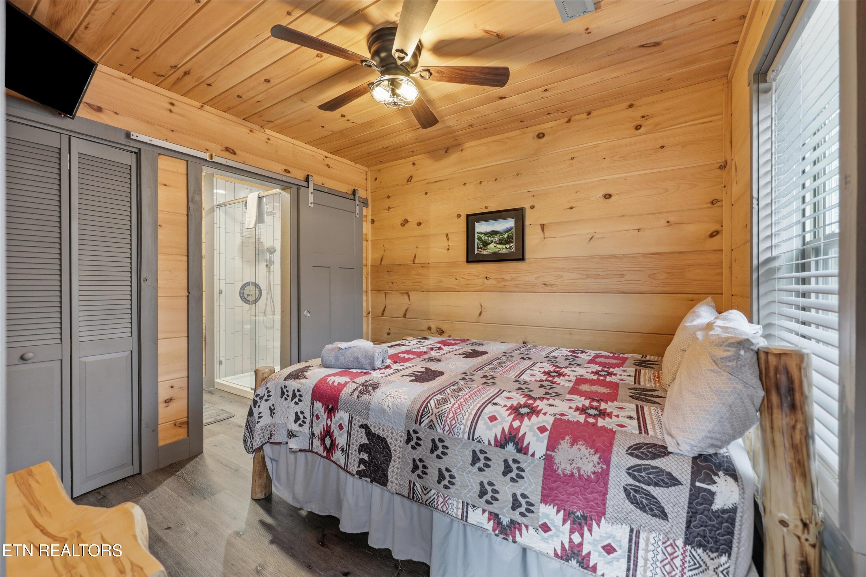 1010 Ravens Ford Way Sevierville TN 37876