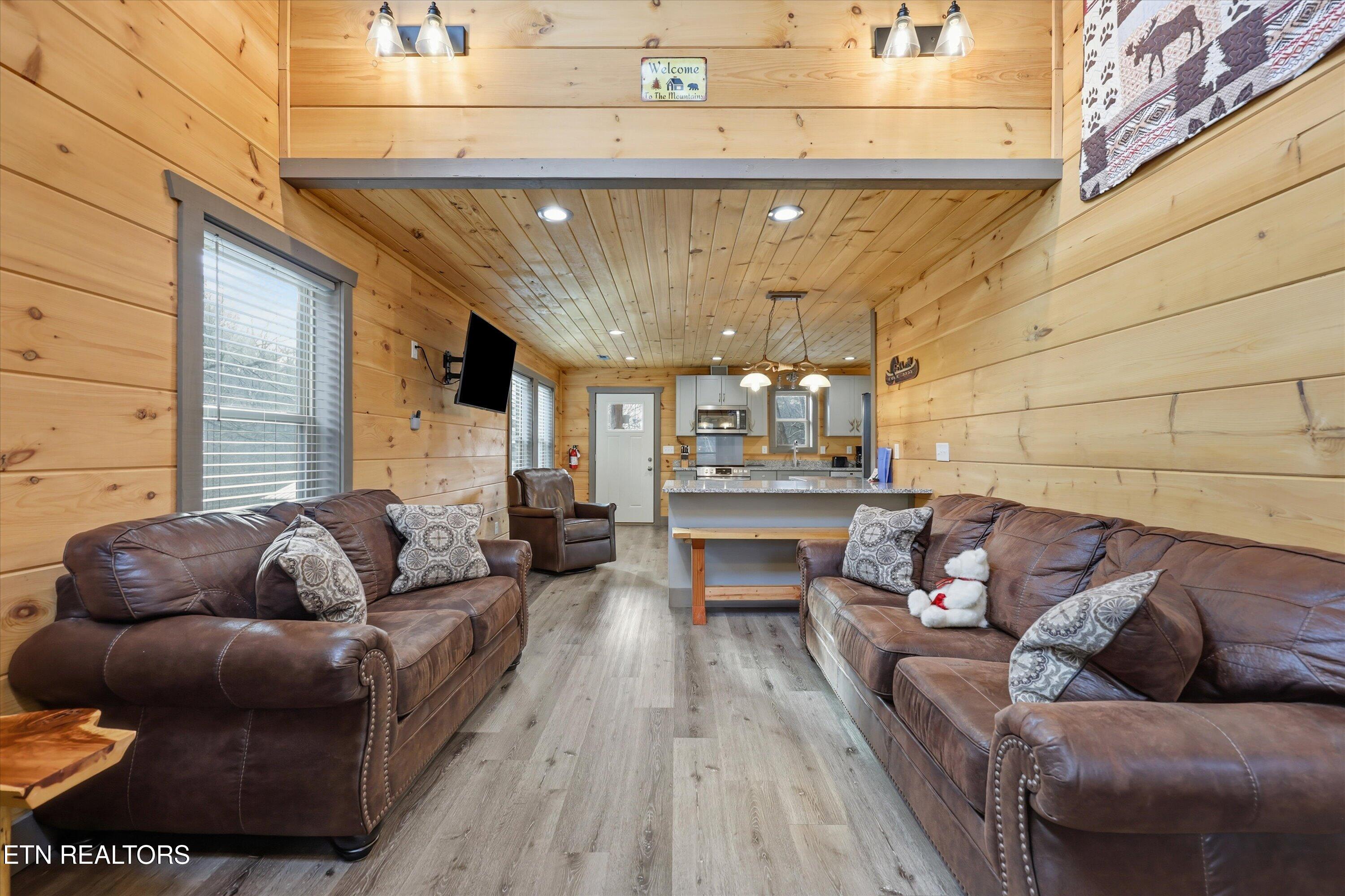 1010 Ravens Ford Way Sevierville TN 37876