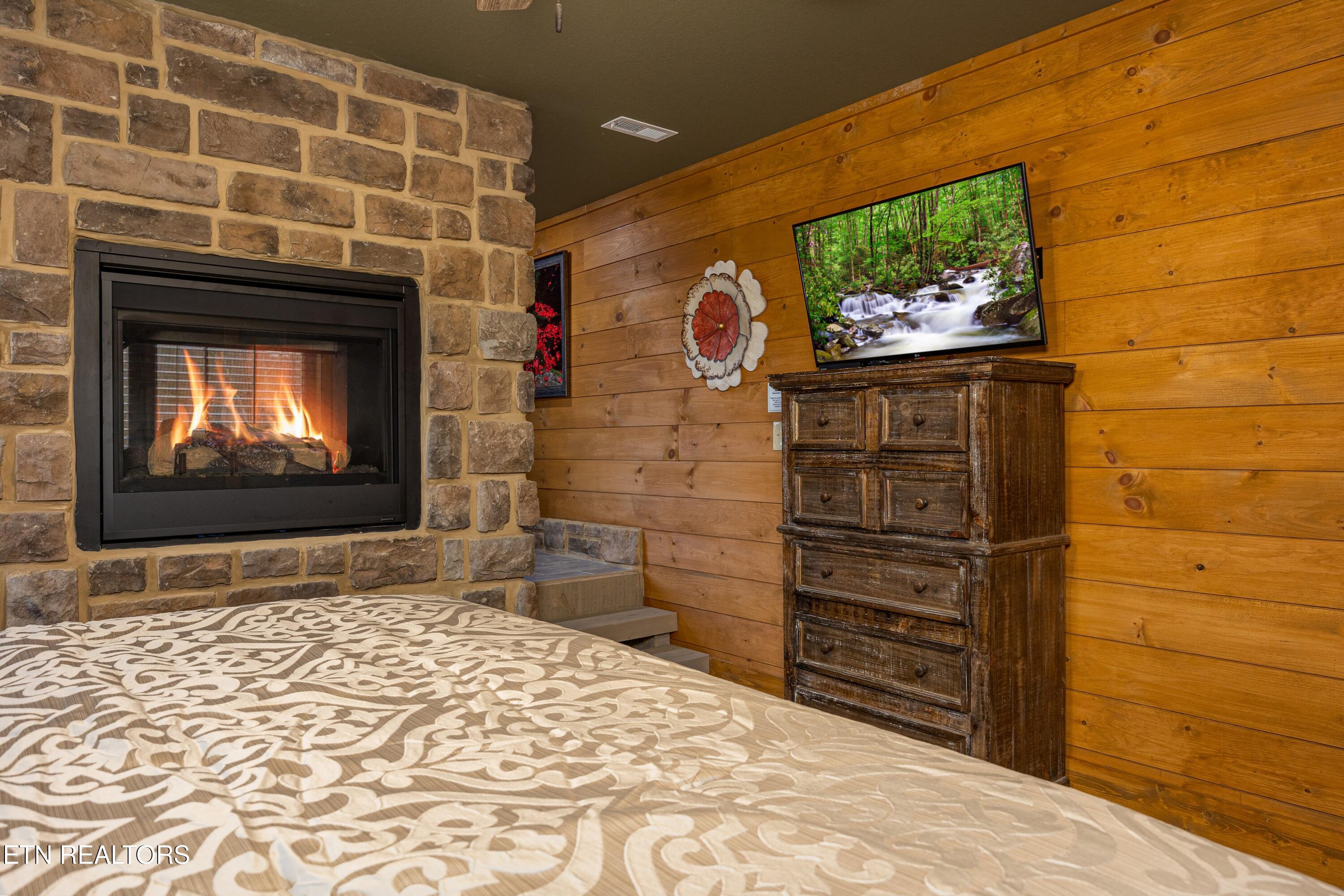1019 Potters Way Gatlinburg TN 37738