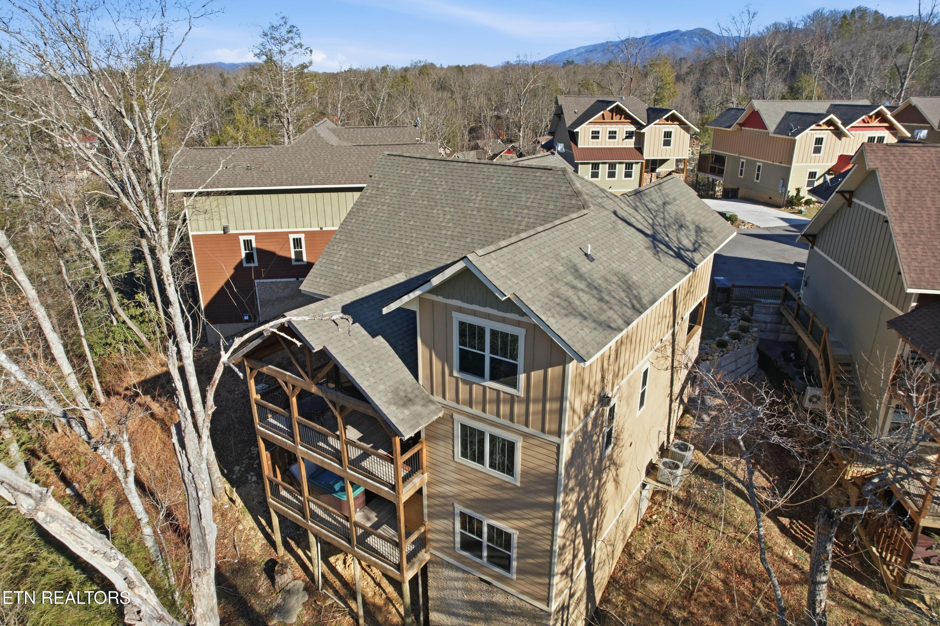 1019 Potters Way Gatlinburg TN 37738
