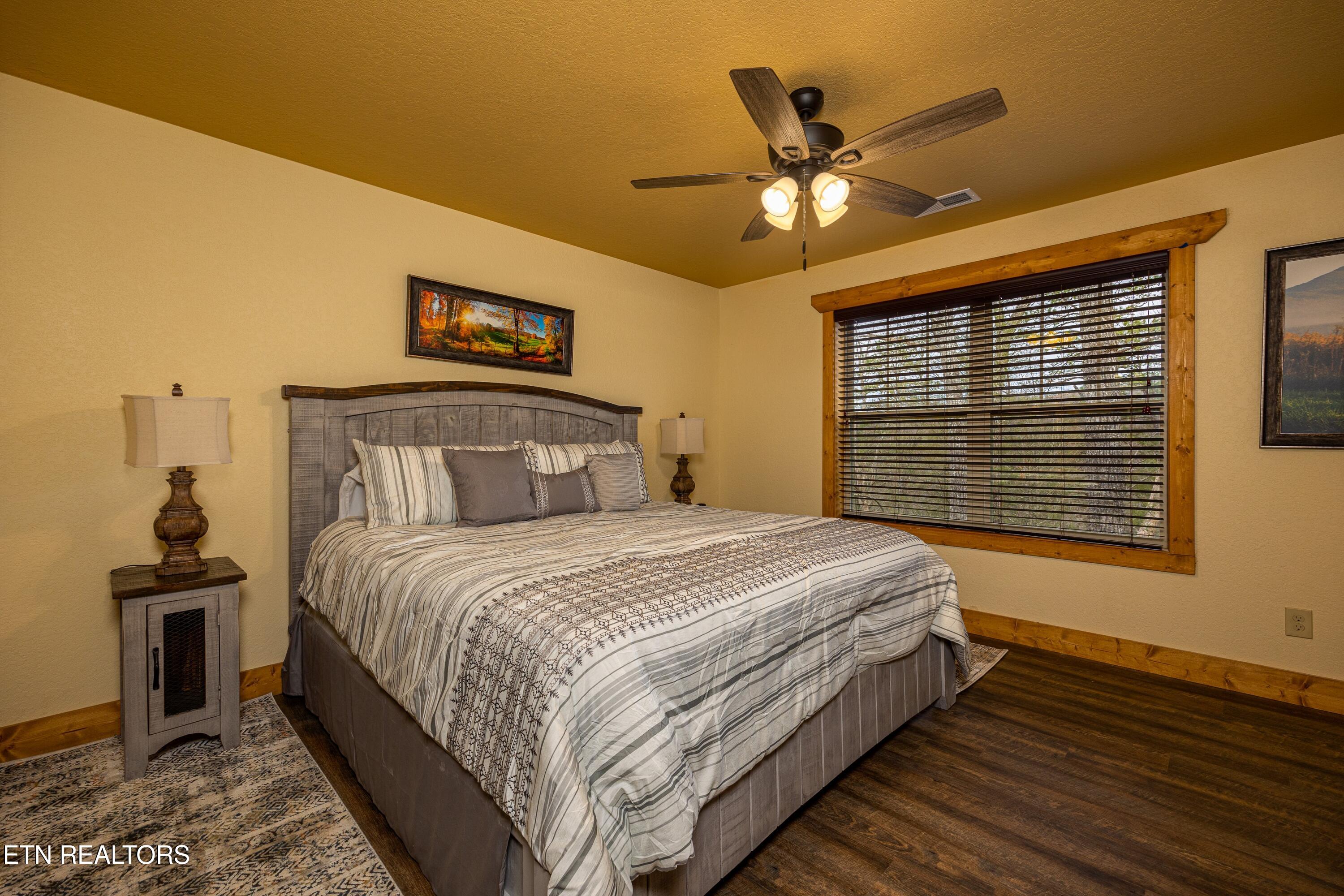 1019 Potters Way Gatlinburg TN 37738
