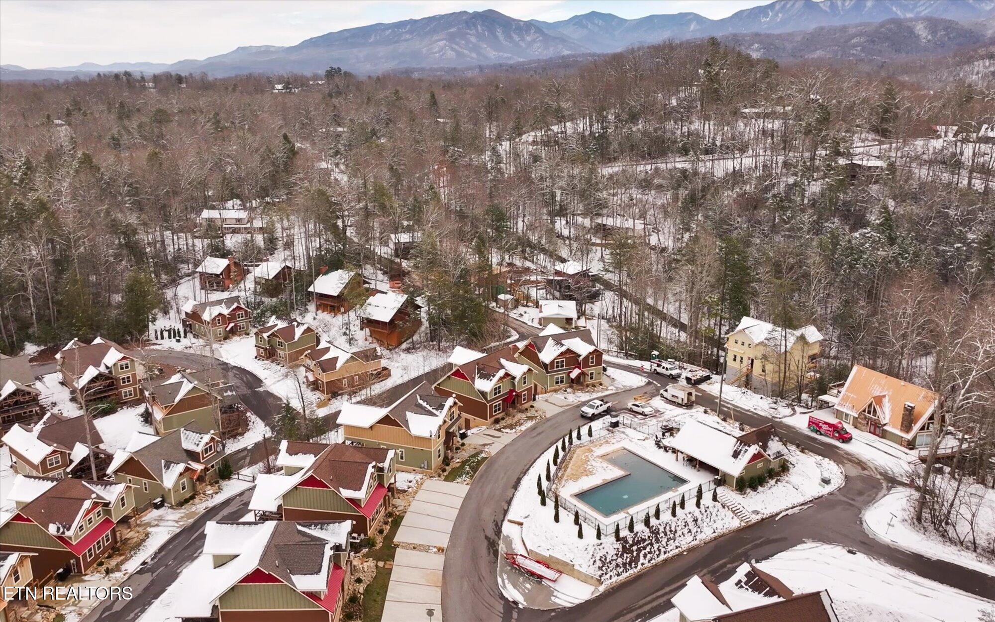 1019 Potters Way Gatlinburg TN 37738