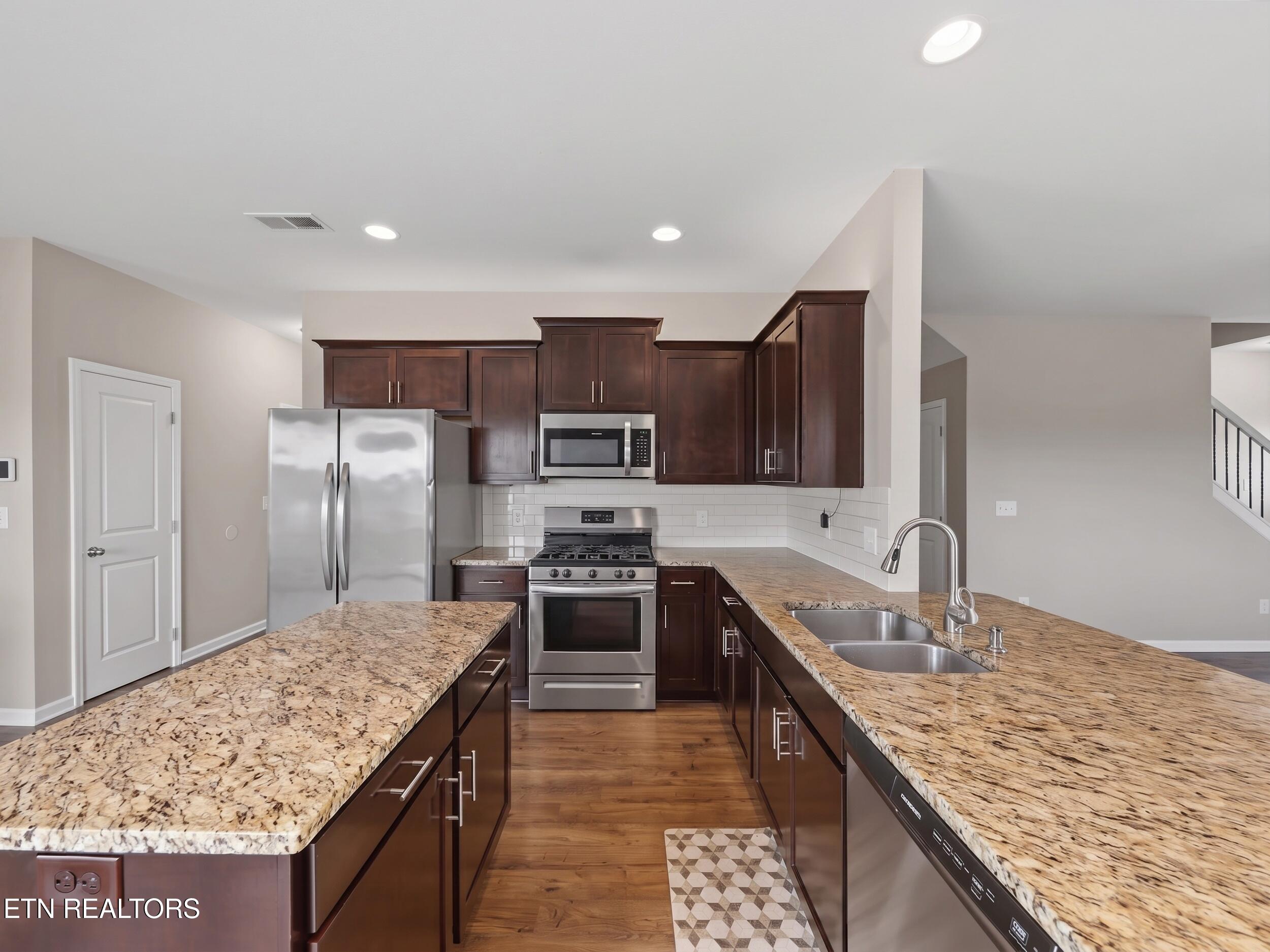 2738 Vista Meadows Lane Sevierville TN 37876