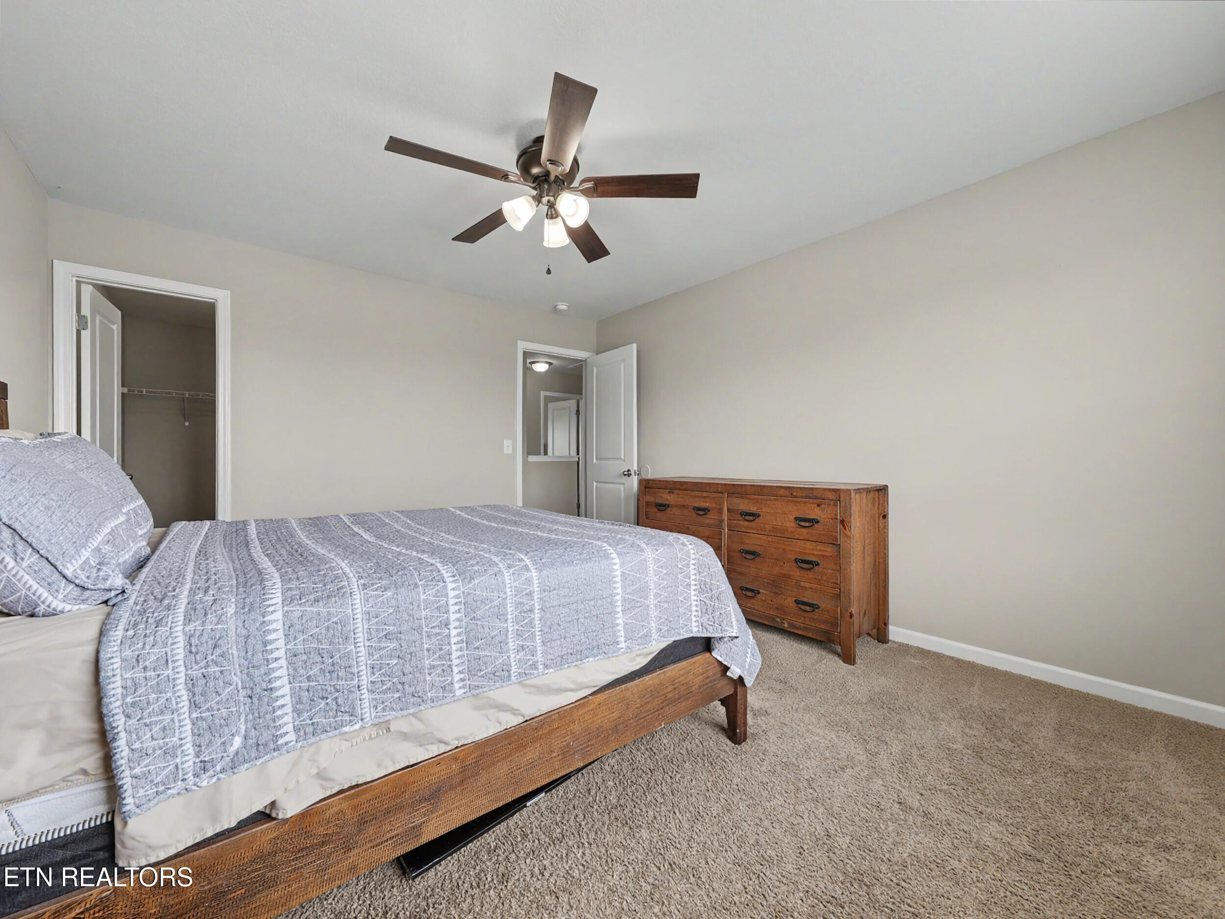 2738 Vista Meadows Lane Sevierville TN 37876