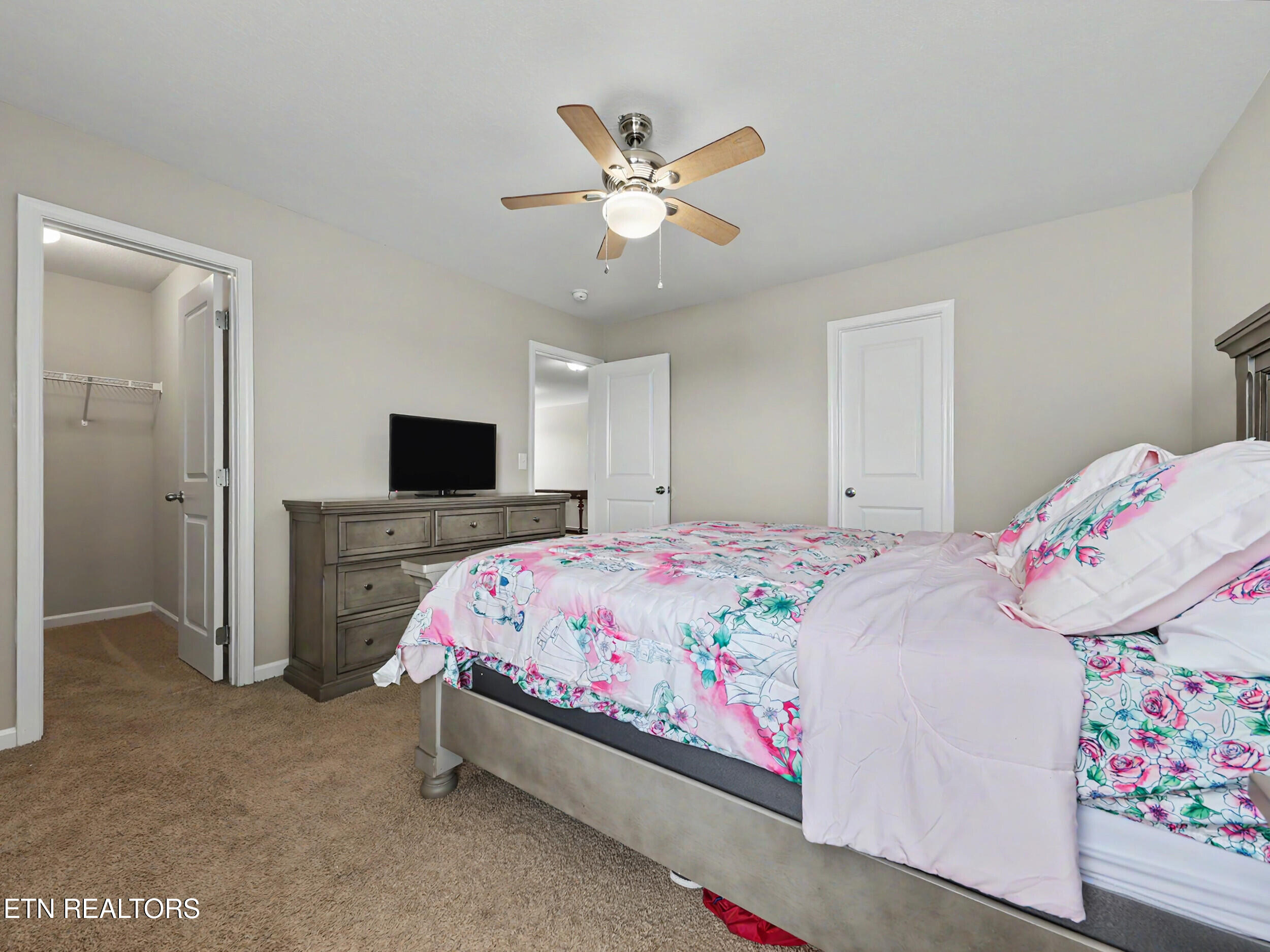 2738 Vista Meadows Lane Sevierville TN 37876