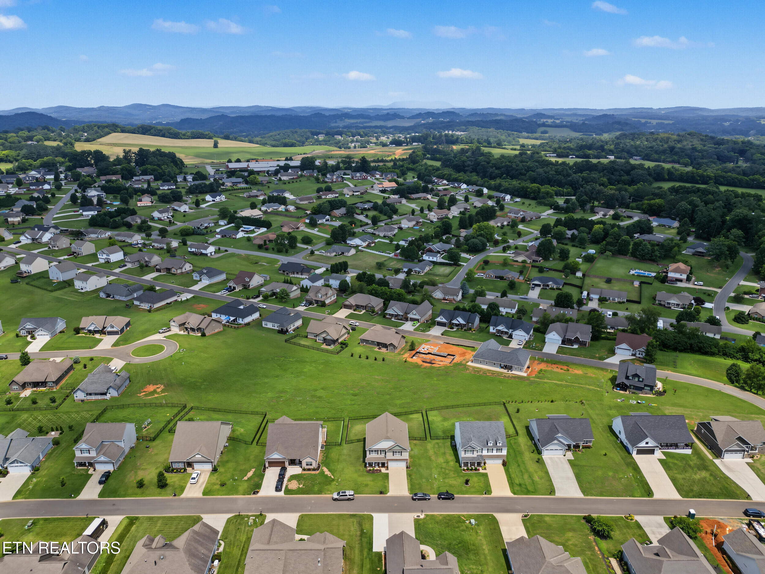 2738 Vista Meadows Lane Sevierville TN 37876