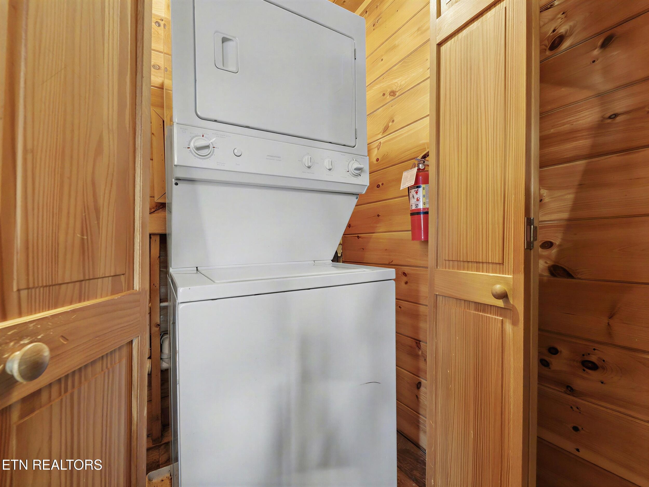 1984 E Mountain View Way Sevierville TN 37862
