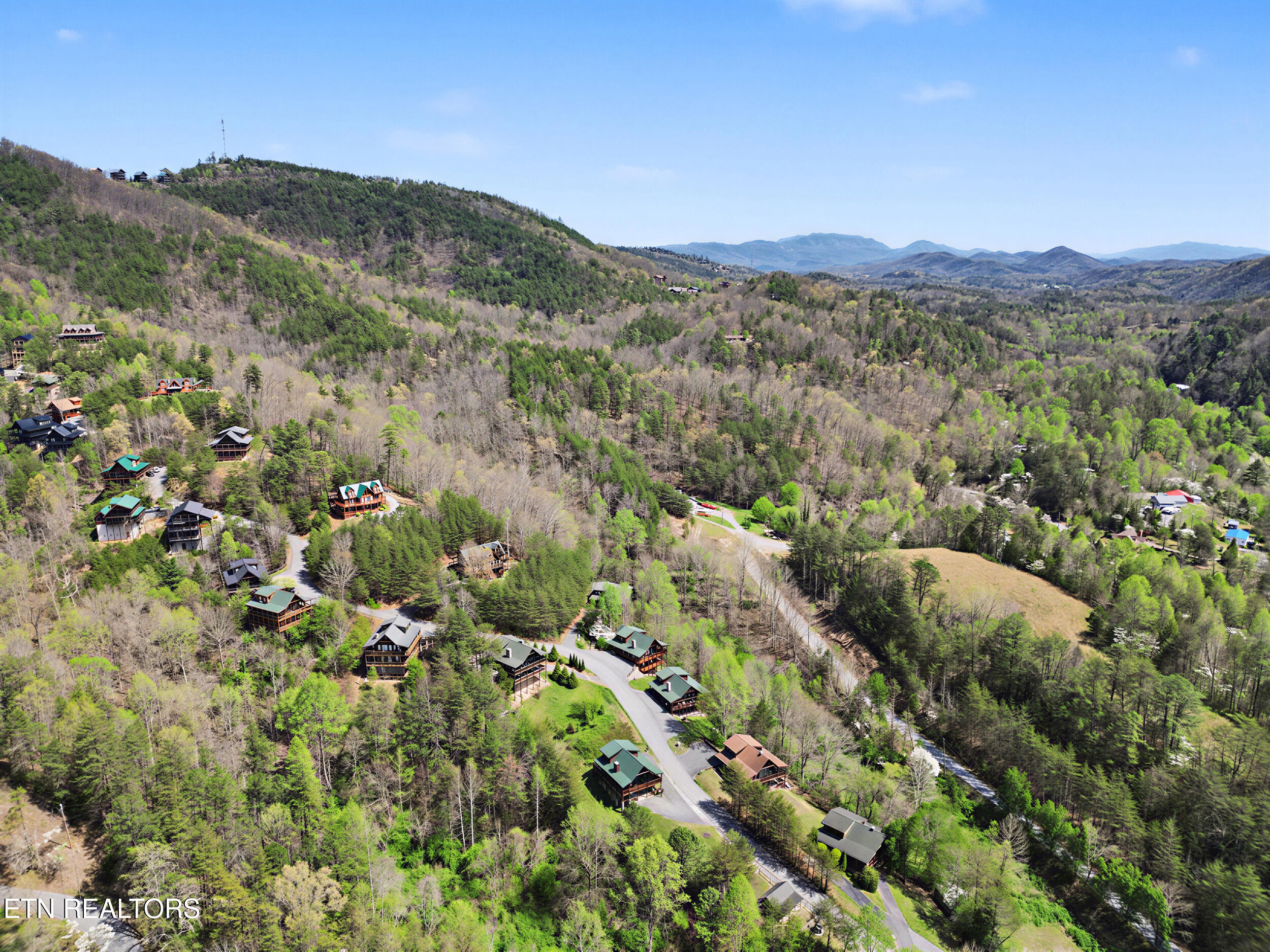 1984 E Mountain View Way Sevierville TN 37862