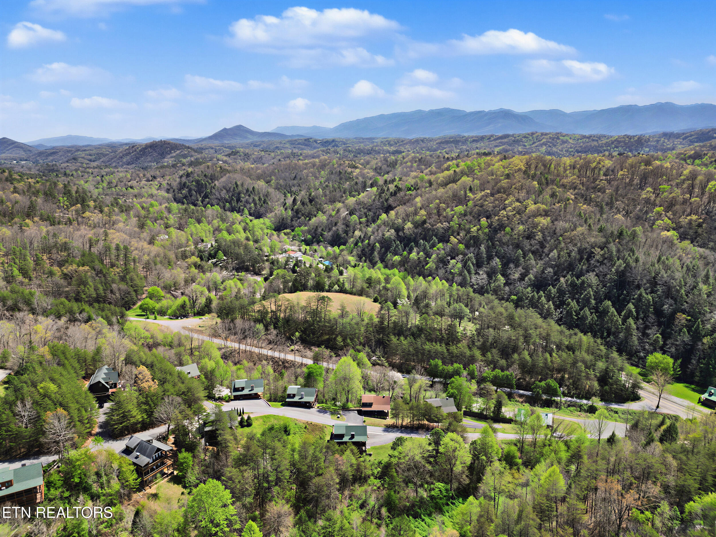 1984 E Mountain View Way Sevierville TN 37862