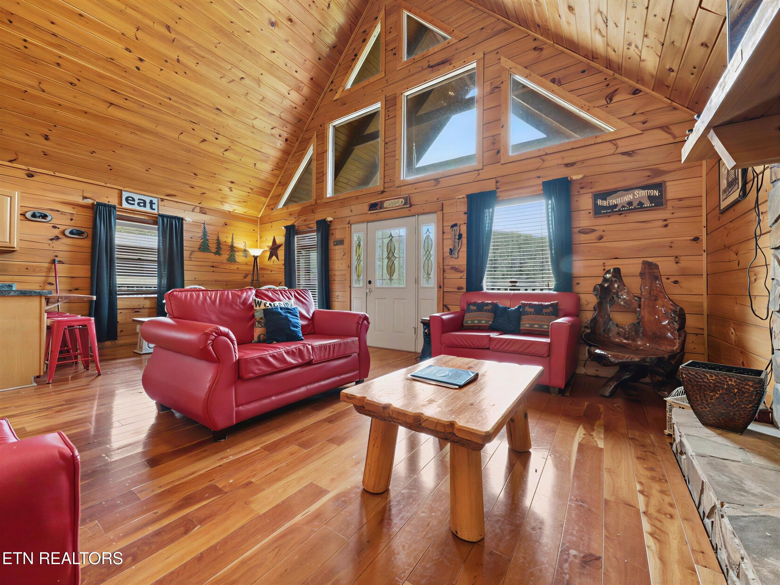 1984 E Mountain View Way Sevierville TN 37862