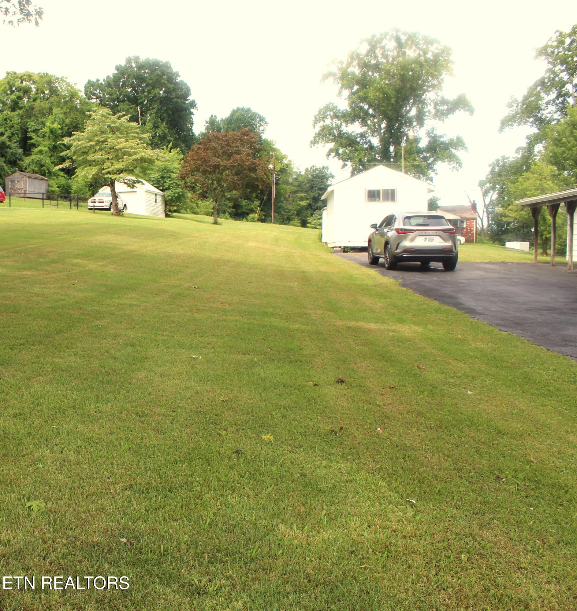 1507 Paris Road Knoxville TN 37912