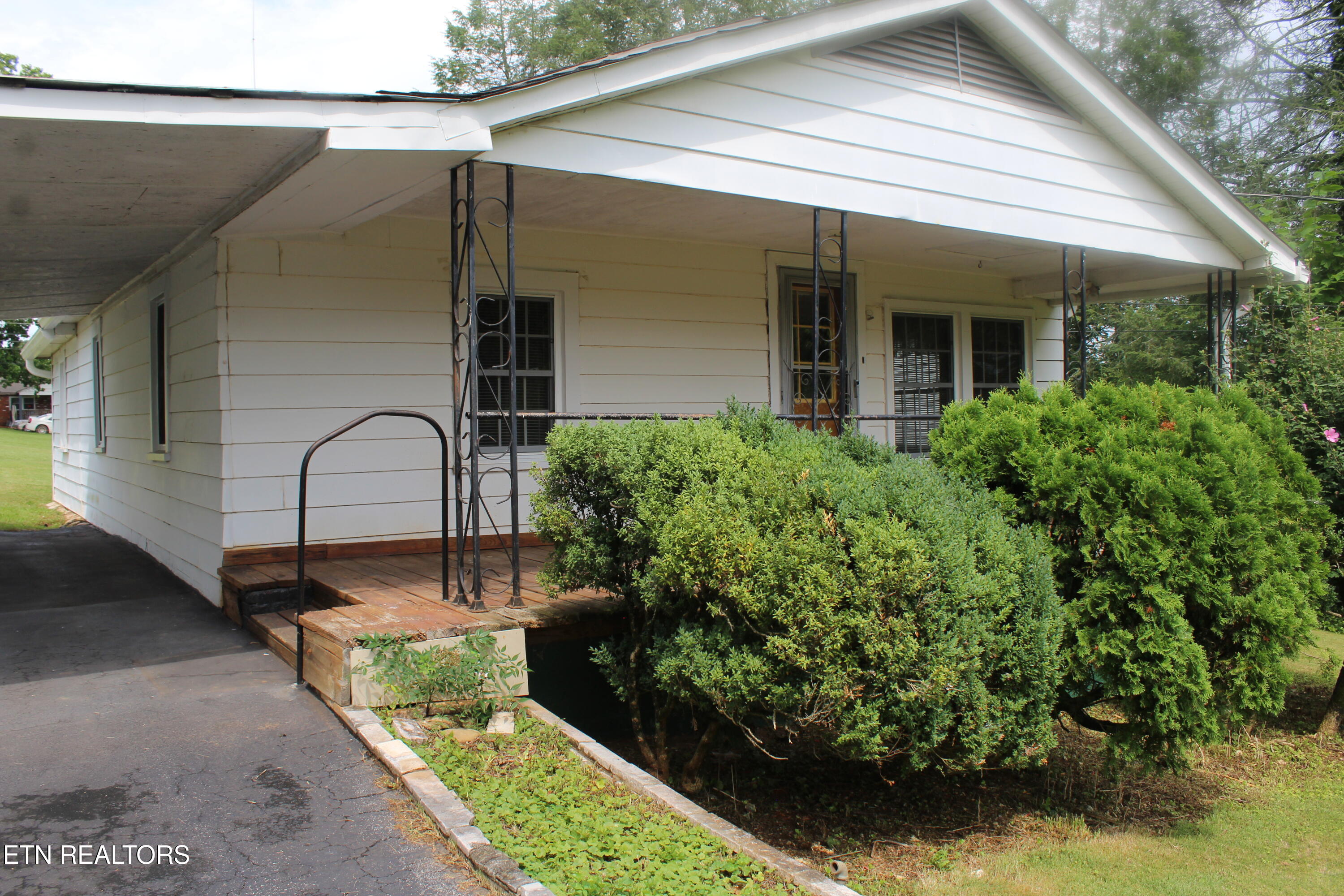 1507 Paris Road Knoxville TN 37912