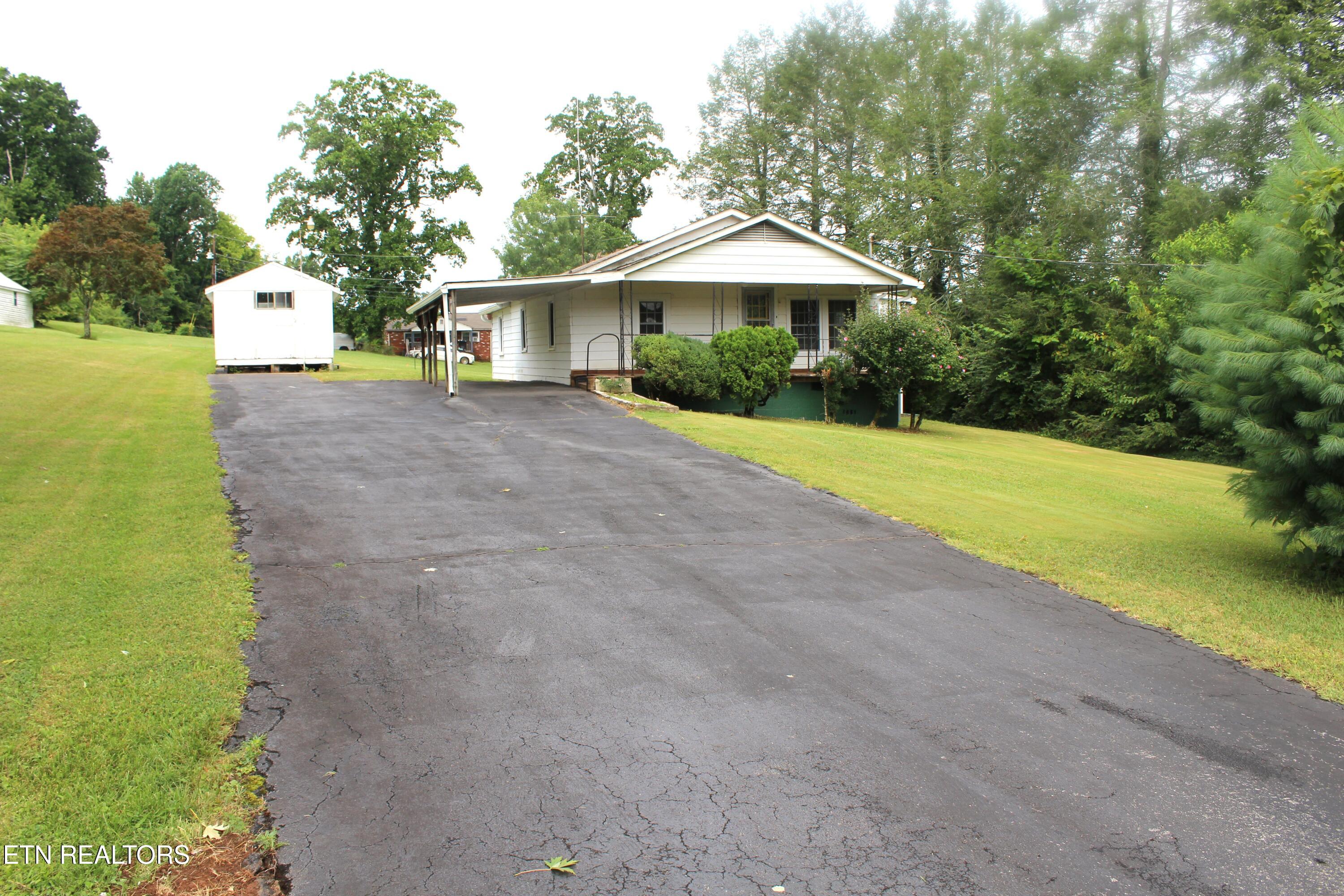 1507 Paris Road Knoxville TN 37912