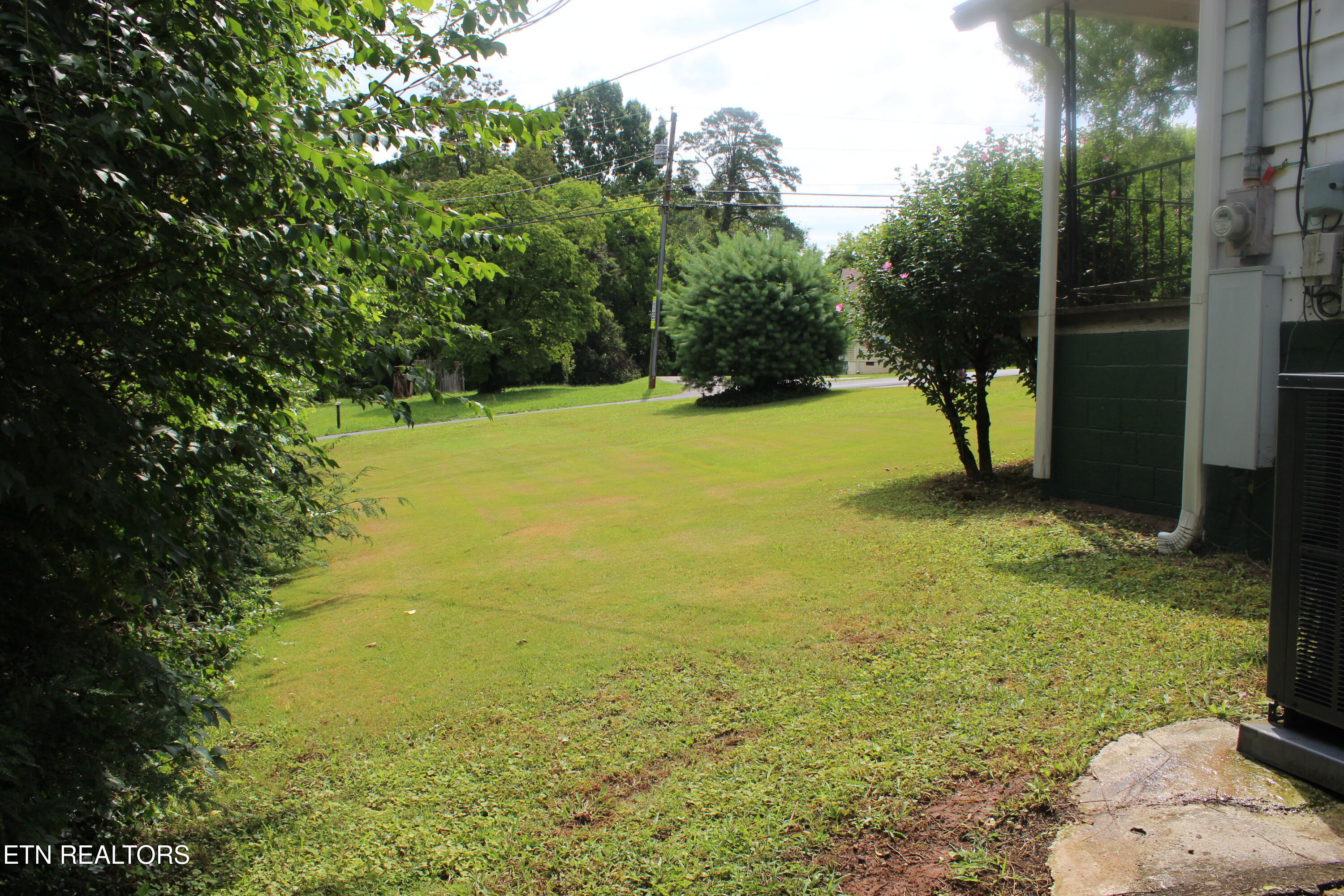 1507 Paris Road Knoxville TN 37912