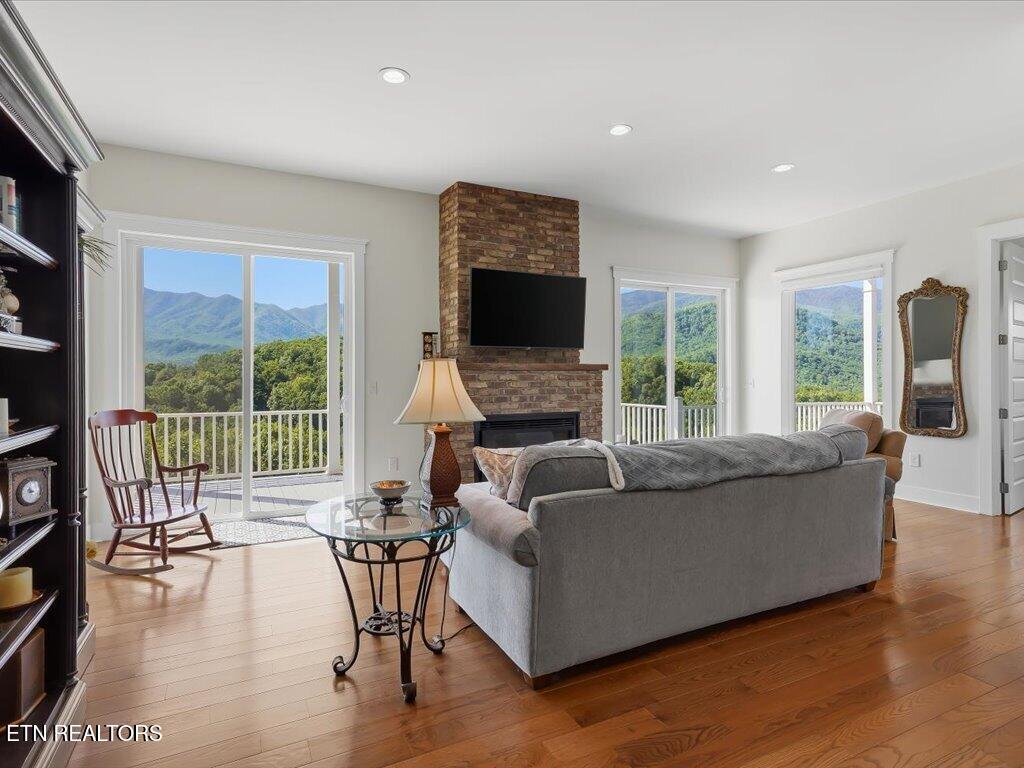 270 Sonshine Ridge Road Cosby TN 37722