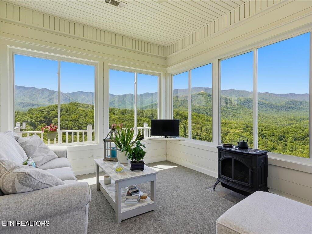 270 Sonshine Ridge Road Cosby TN 37722