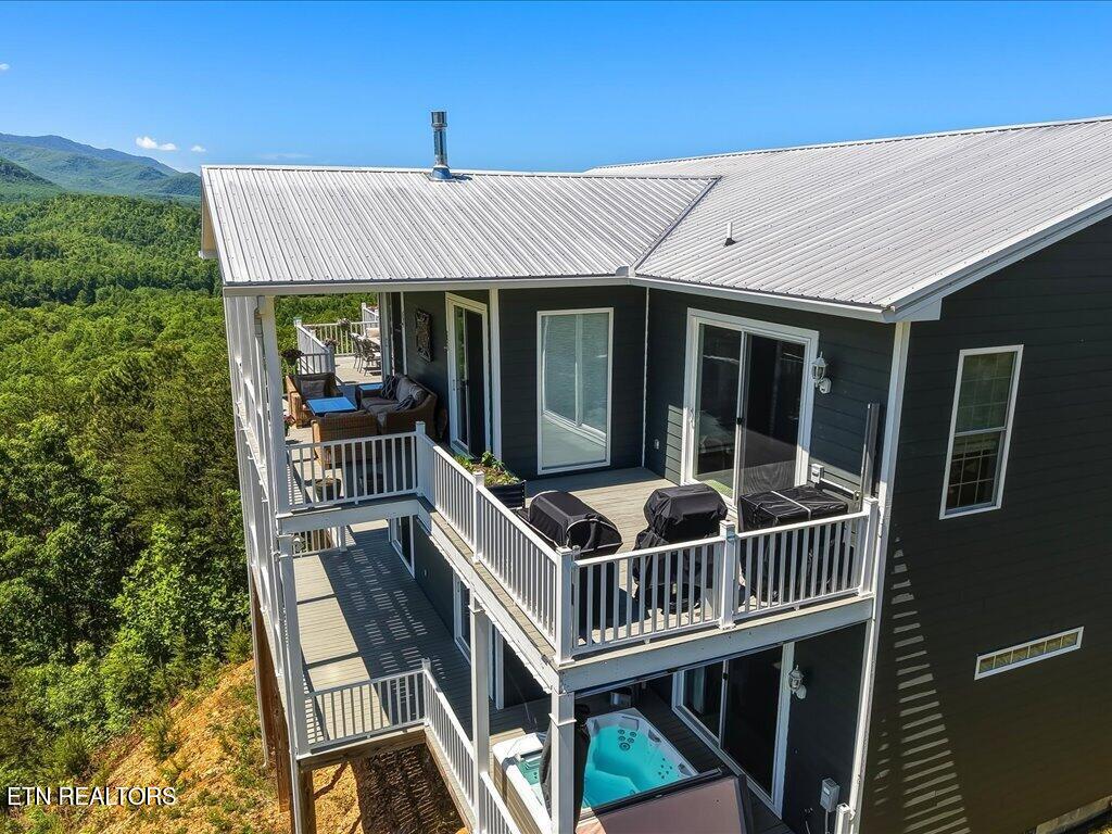270 Sonshine Ridge Road Cosby TN 37722