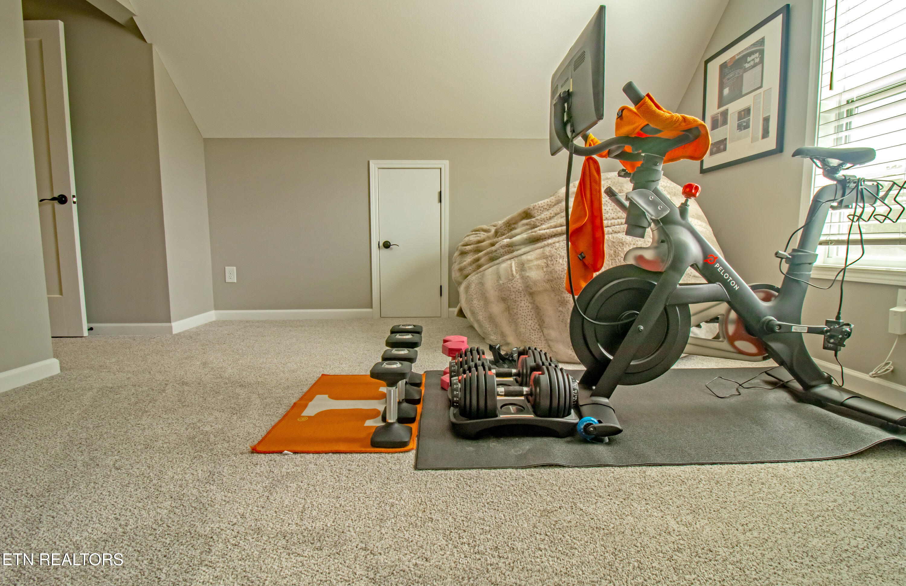 2039 Highlands Ridge Lane Knoxville TN 37932