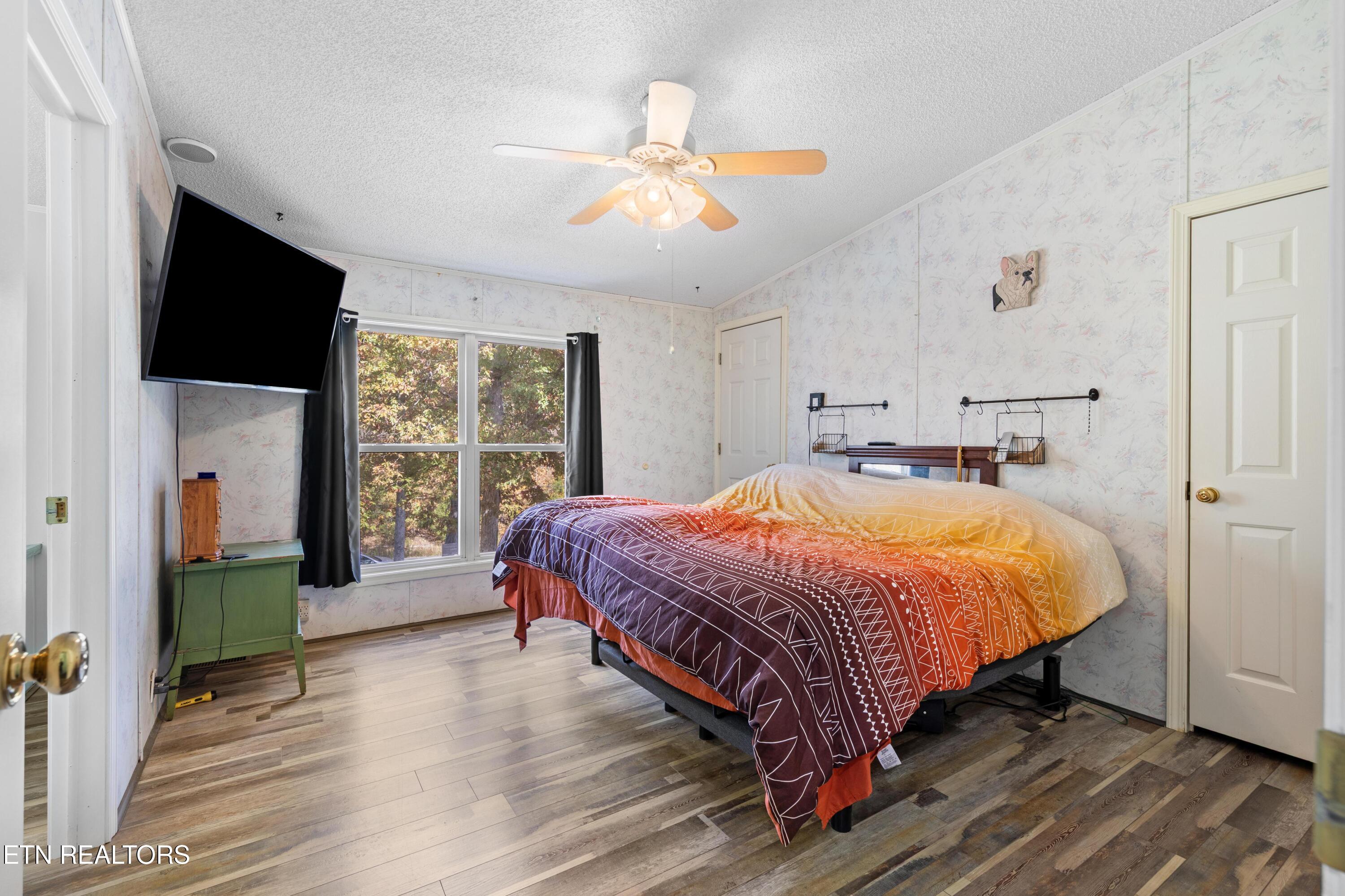 2315 Jim Henry Road Dandridge TN 37725