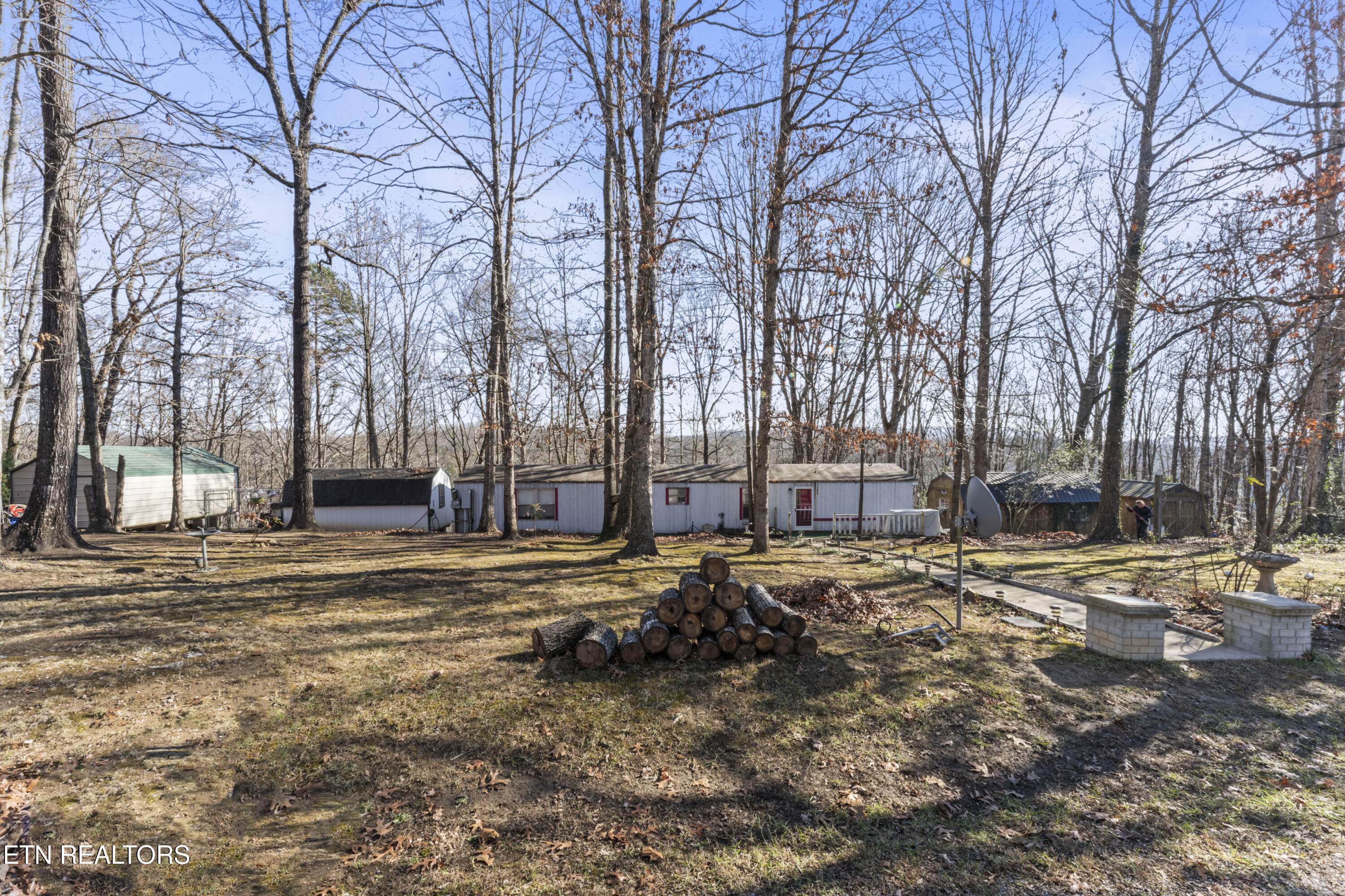 1305 Grievers Chapel Road Rockwood TN 37854