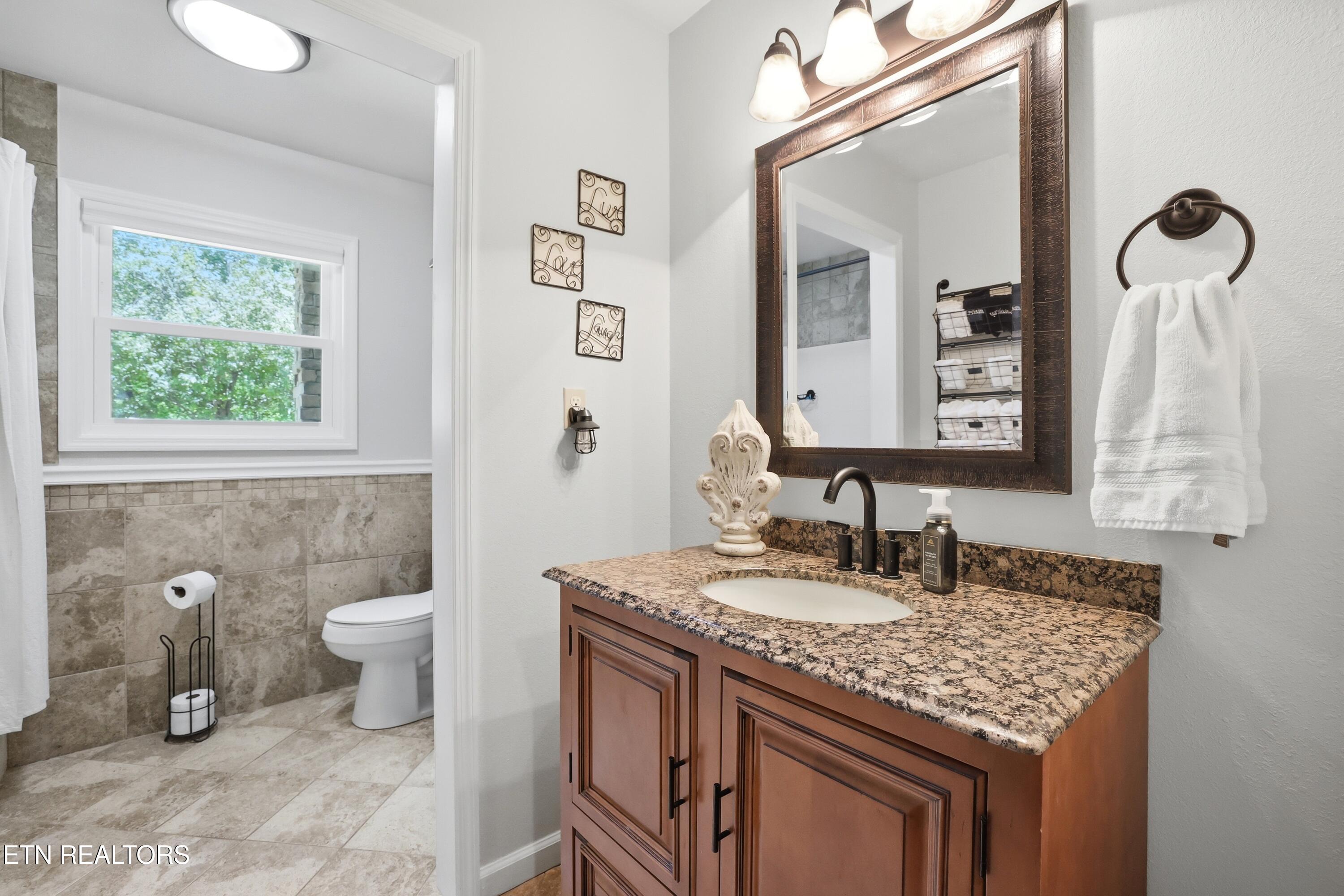 1225 Weaver Lane Dandridge TN 37725