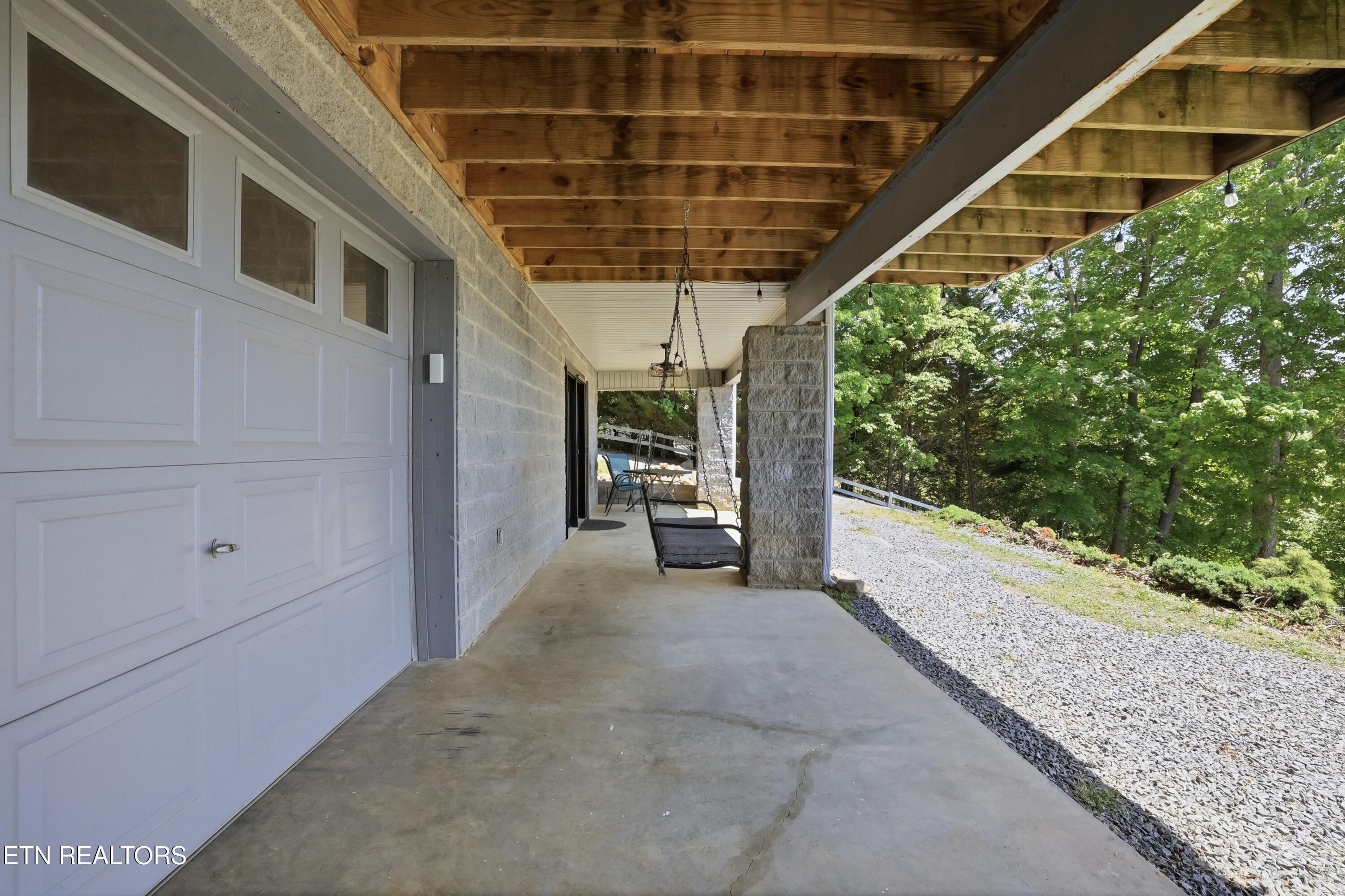 1225 Weaver Lane Dandridge TN 37725
