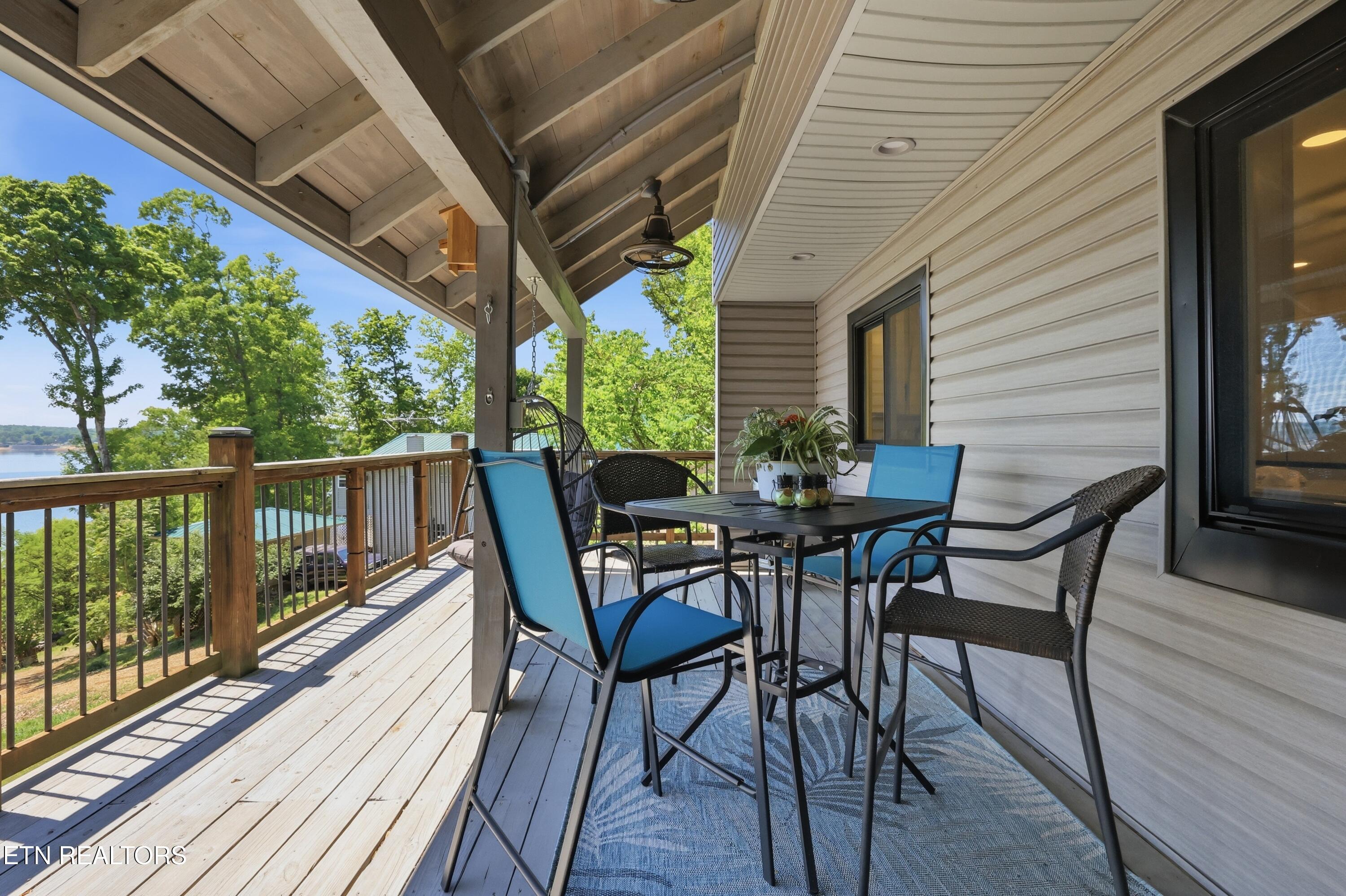 1225 Weaver Lane Dandridge TN 37725
