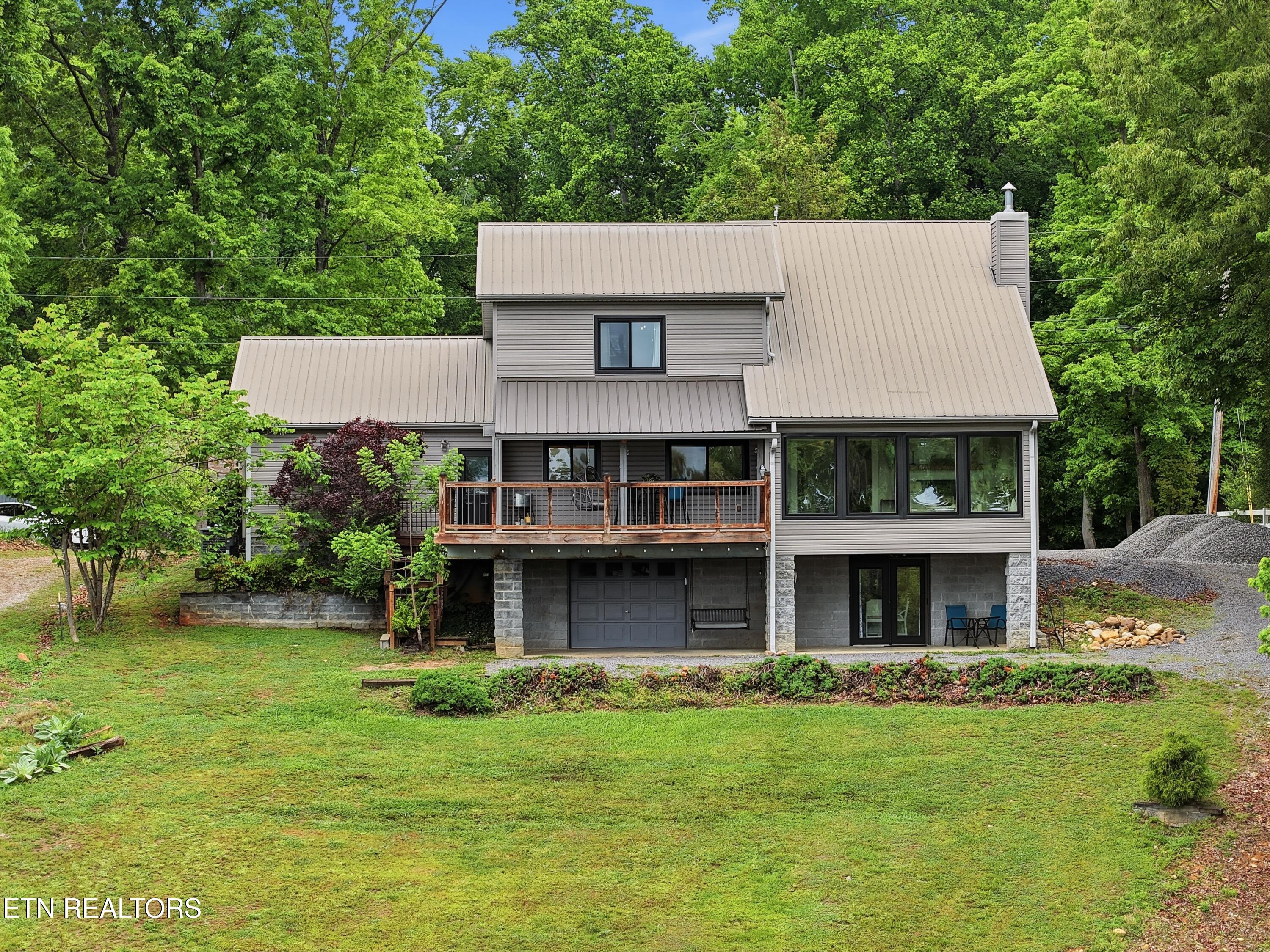 1225 Weaver Lane Dandridge TN 37725