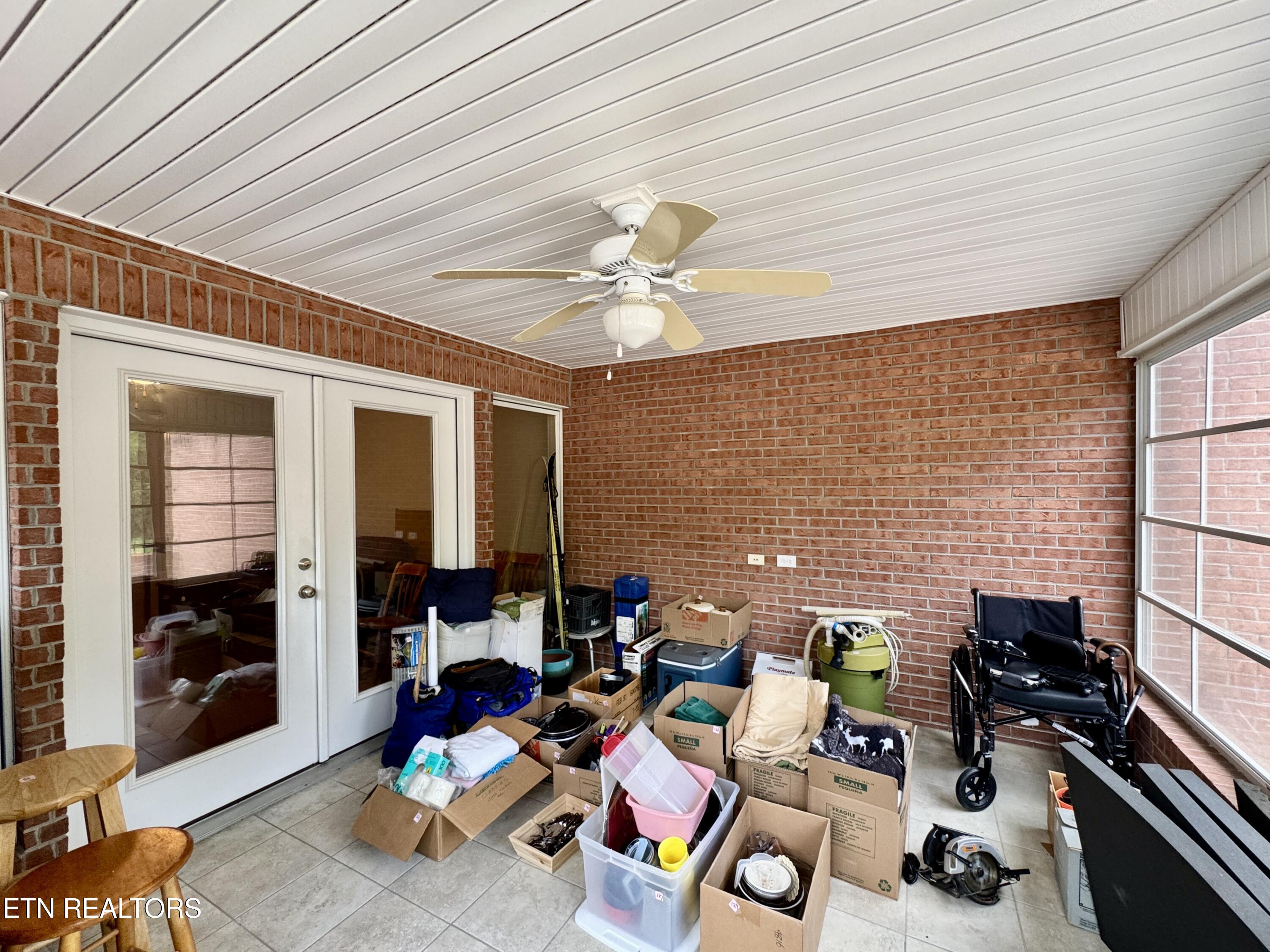 1052 Fine Glen Drive Sevierville TN 37862