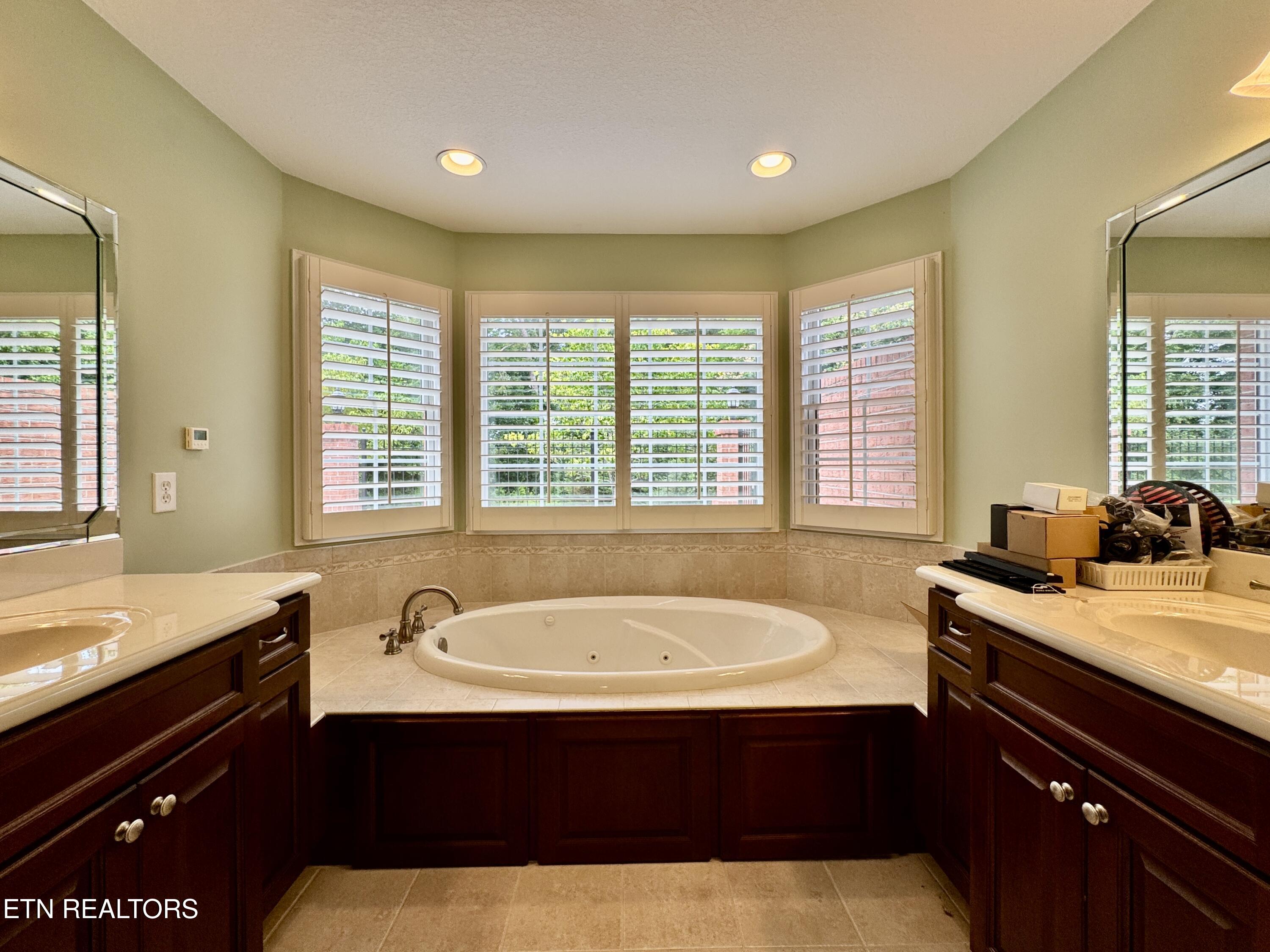 1052 Fine Glen Drive Sevierville TN 37862