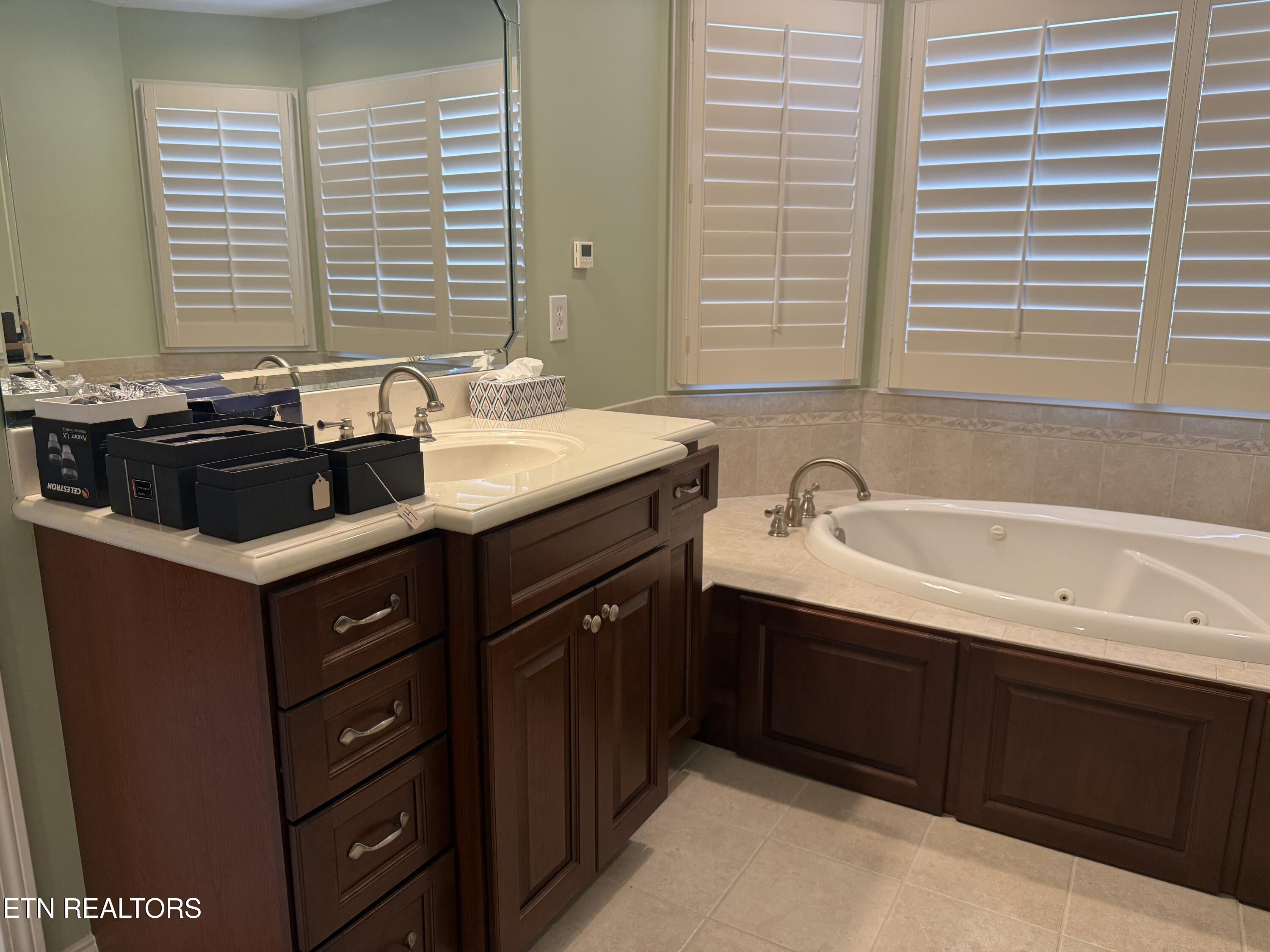1052 Fine Glen Drive Sevierville TN 37862