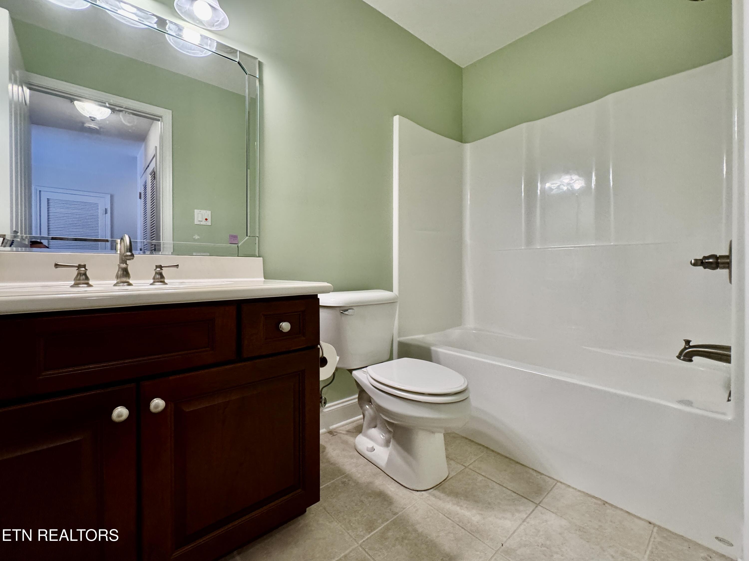 1052 Fine Glen Drive Sevierville TN 37862