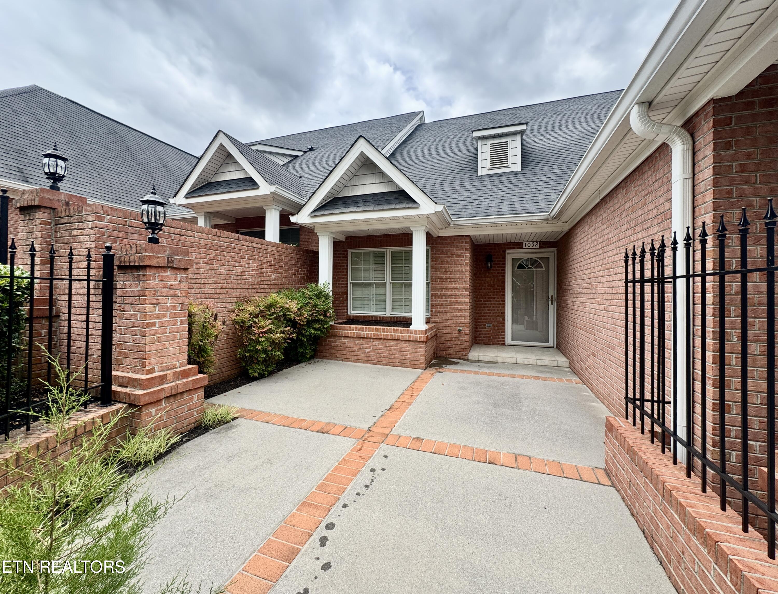 1052 Fine Glen Drive Sevierville TN 37862